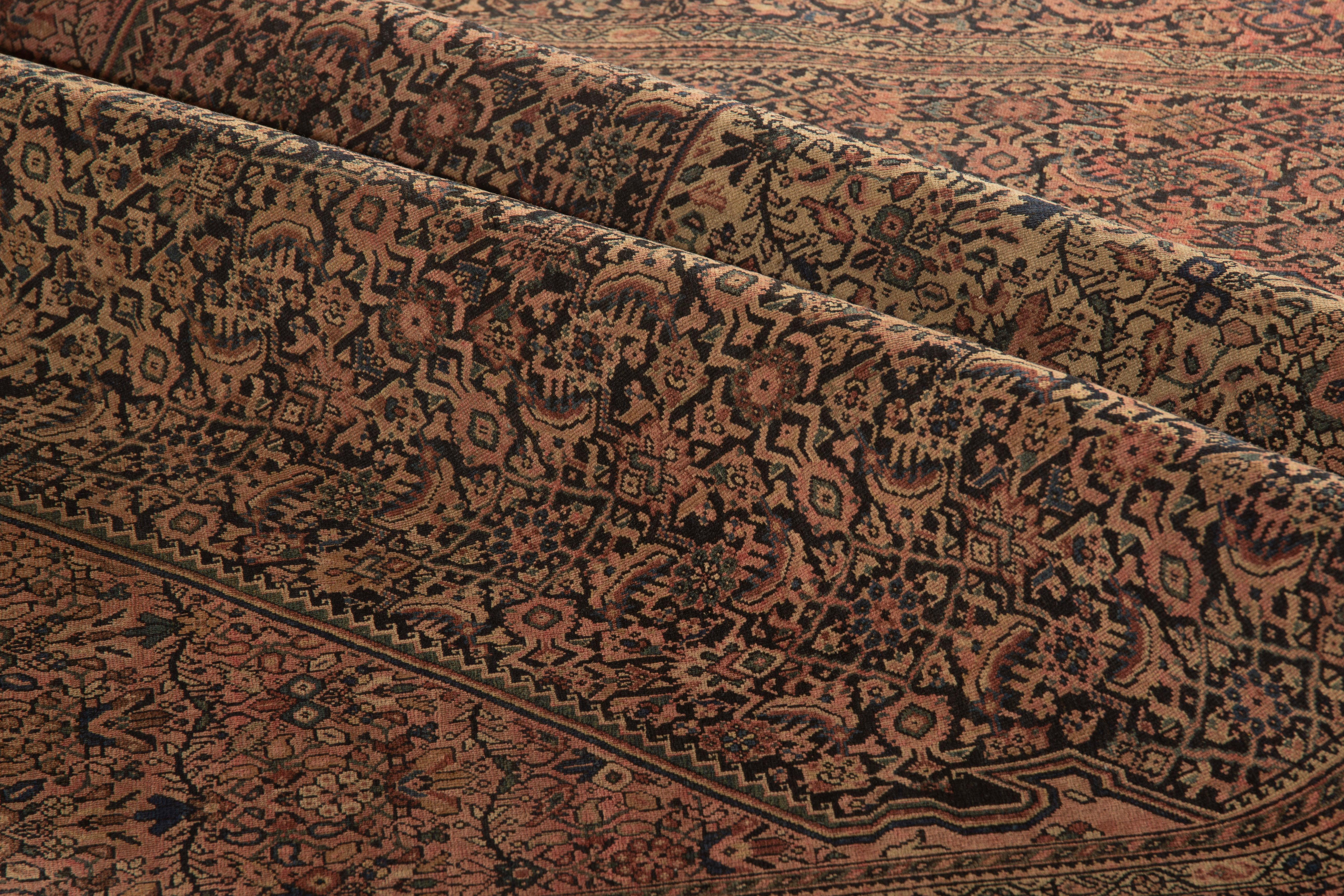 Antique Persian Farahan Sarouk Rug, circa 1880 For Sale 1