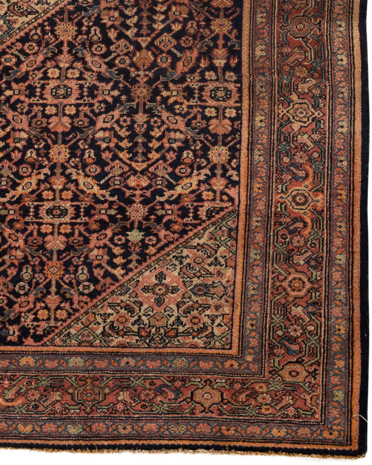 Perse Tapis persan ancien Farahan Sarouk datant d'environ 1900. en vente