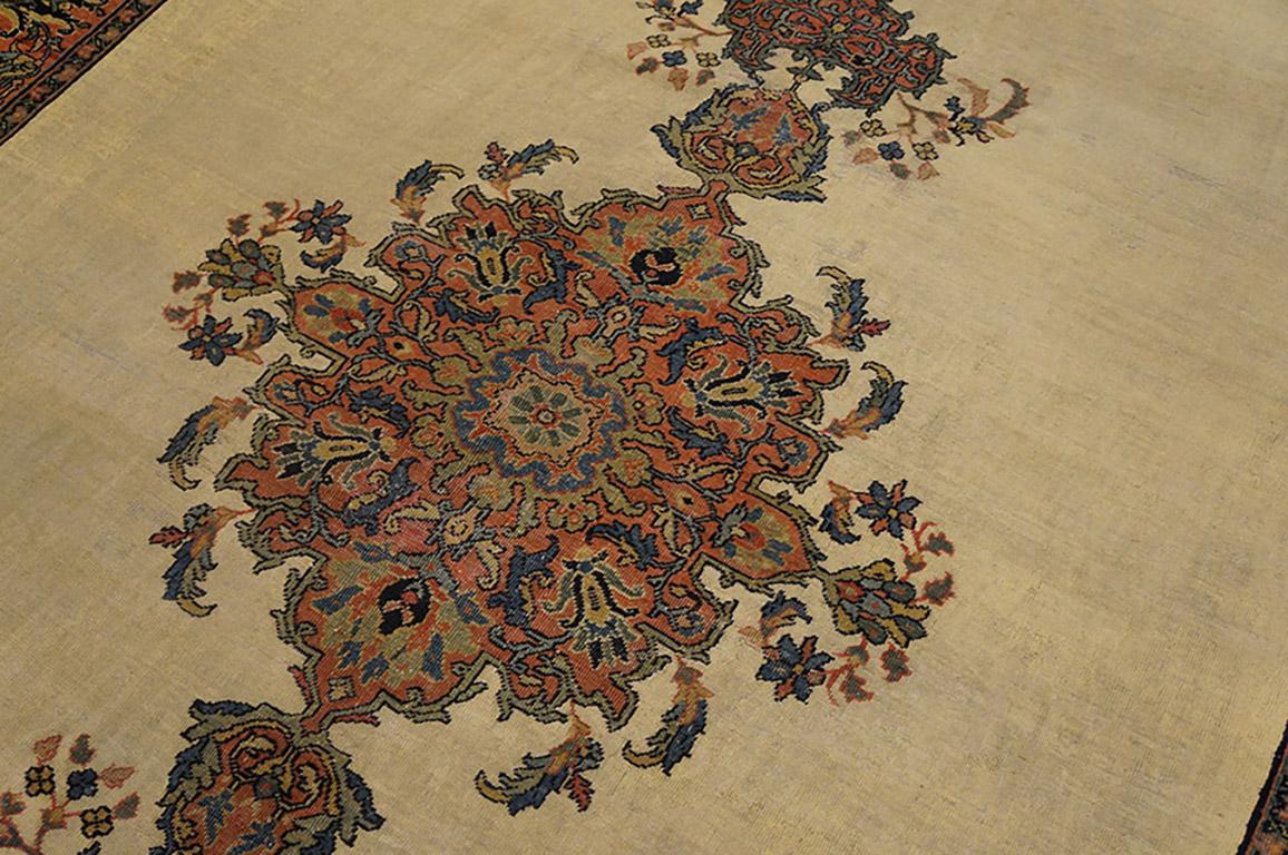 Late 19th Century 19th Century Persian Farahan Carpet ( 6'9