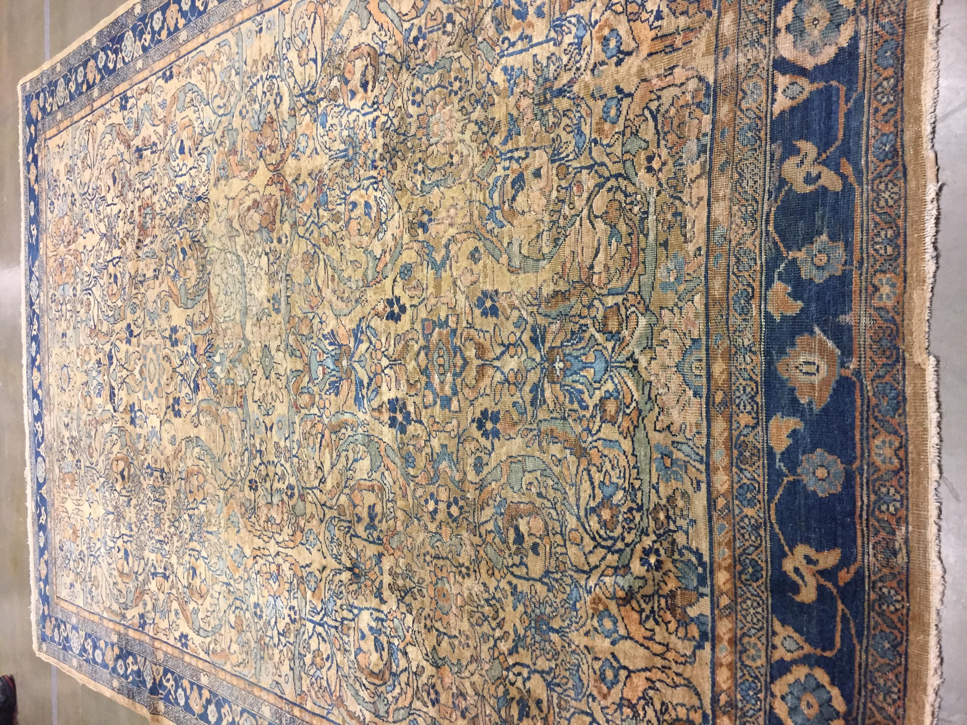 Antique Persian Feraghan Rug, circa 1890, 7'9 x 11'3 For Sale 4