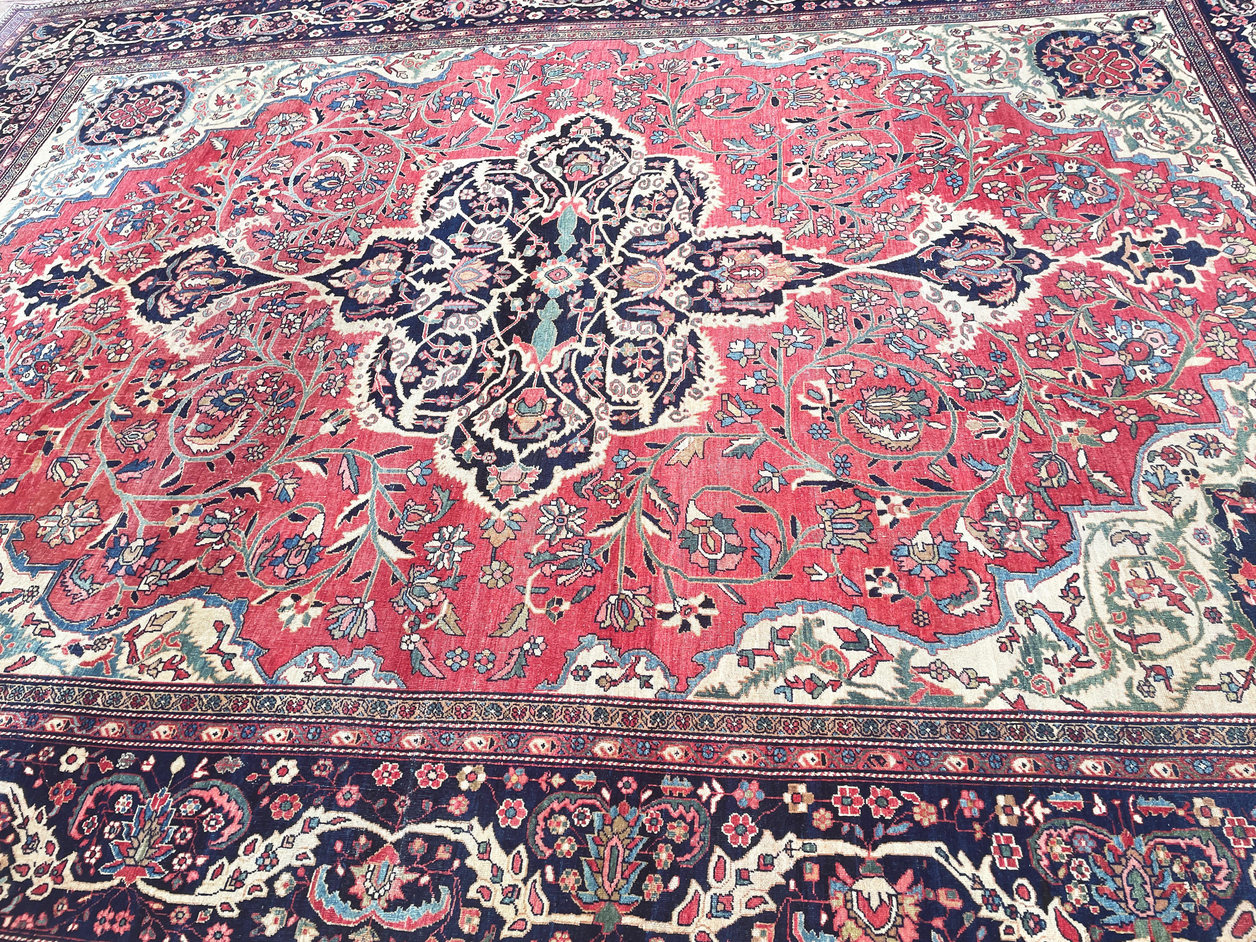 Antique Persian Feraghan Sarouk Carpet, Most Beautiful For Sale 3
