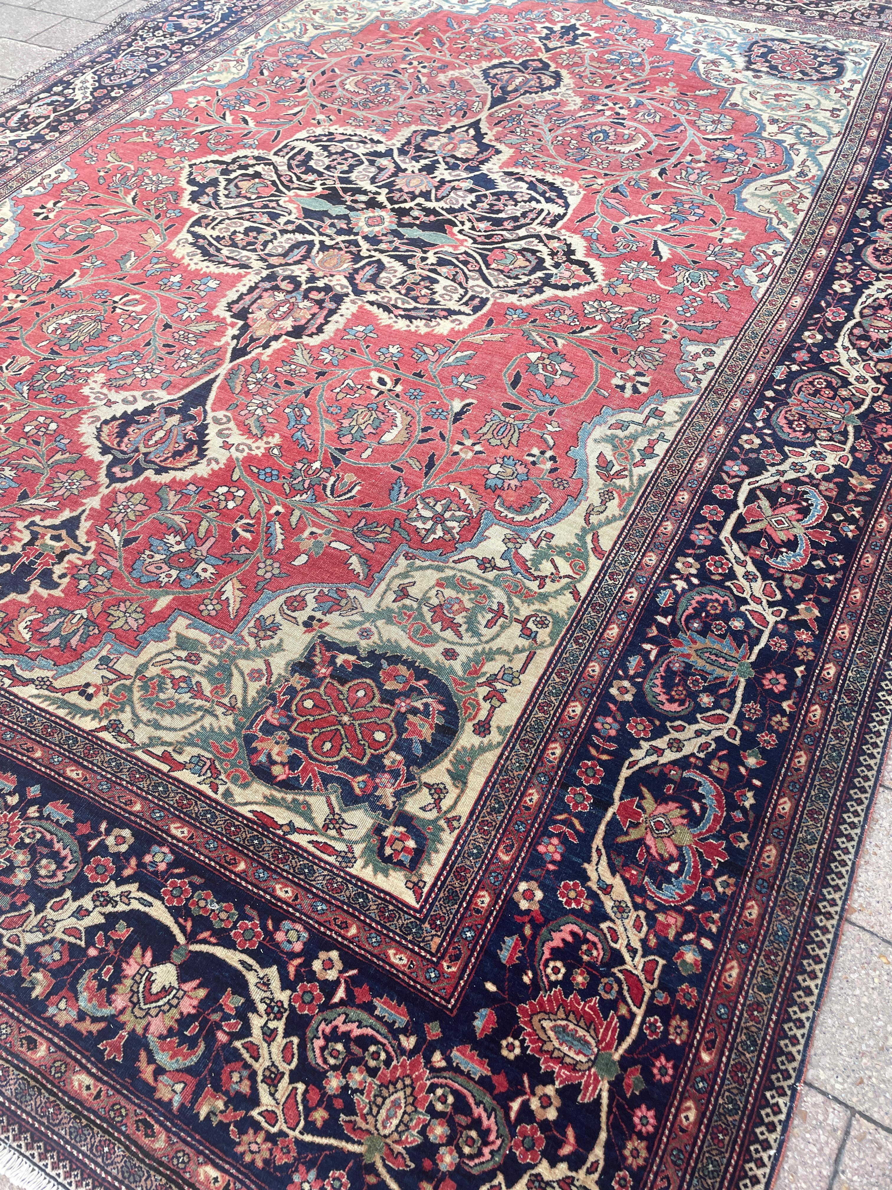 Antique Persian Feraghan Sarouk Carpet, Most Beautiful For Sale 1