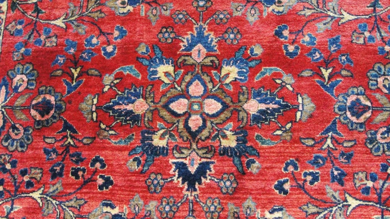 Antique Persian Feraghan Sarouk Rug In Good Condition For Sale In Evanston, IL