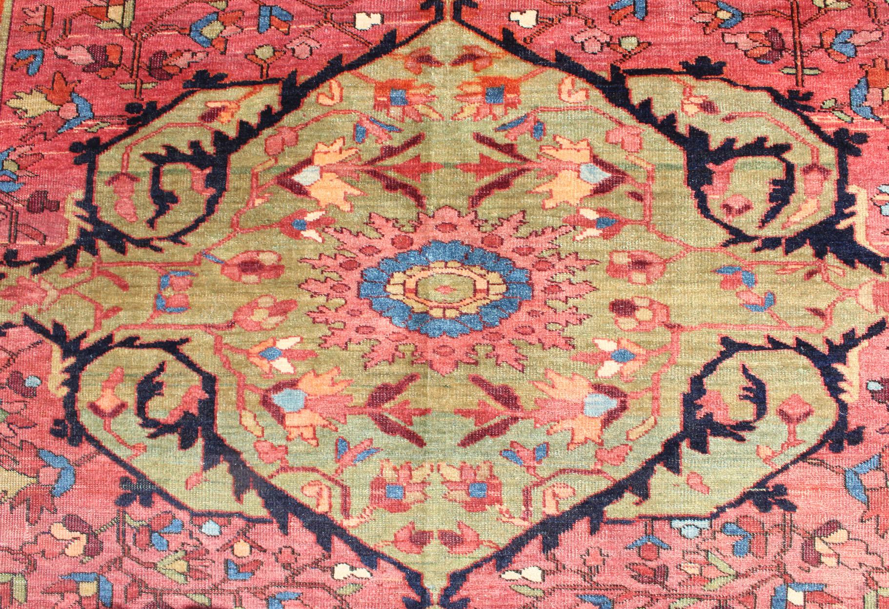 Antique Persian Feraghan Sarouk Rug in Indigo and  Blue, Rose and Green For Sale 6