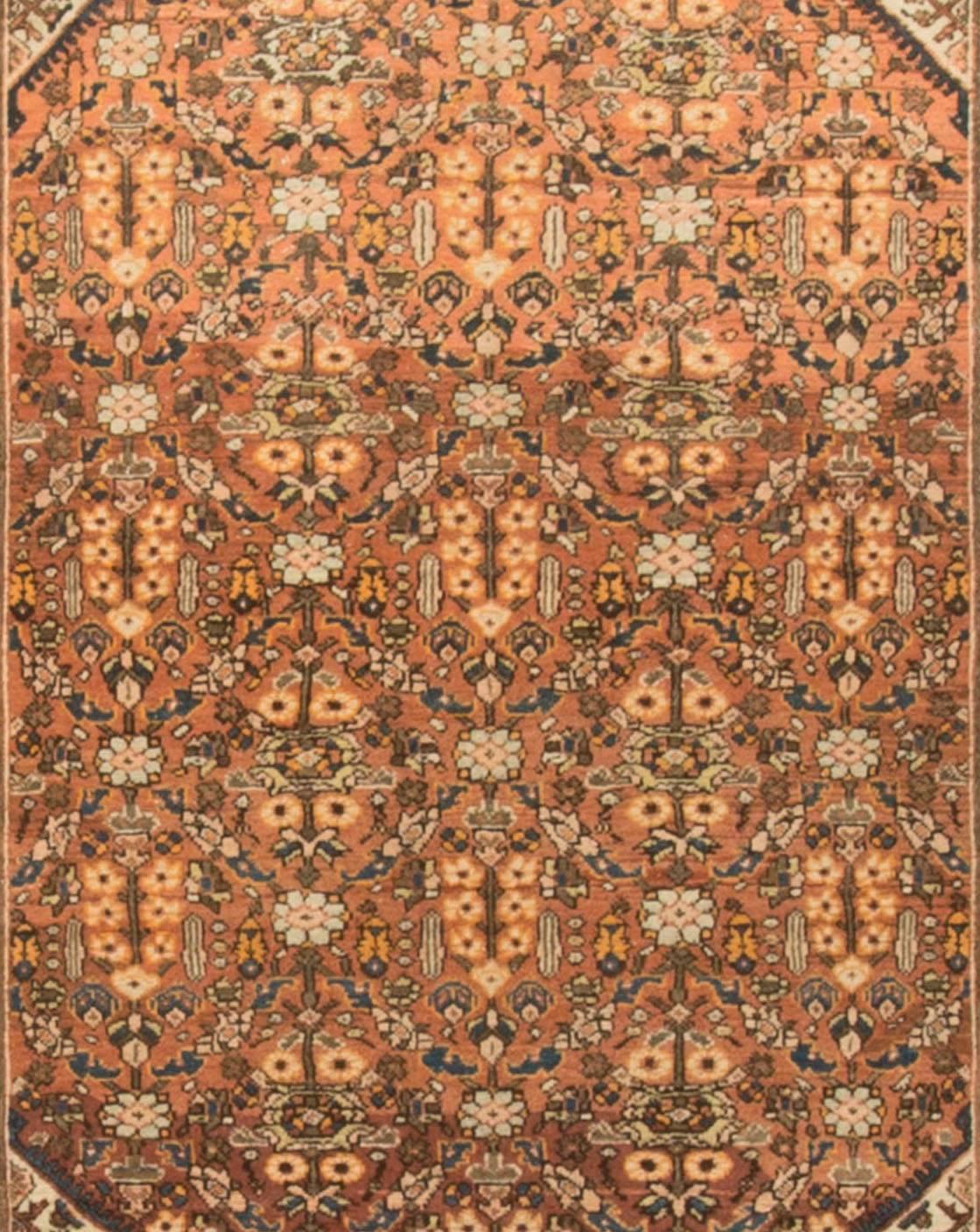 Tissé à la main Tapis persan ancien de Fereghan de 6' x 10'2 pouces en vente