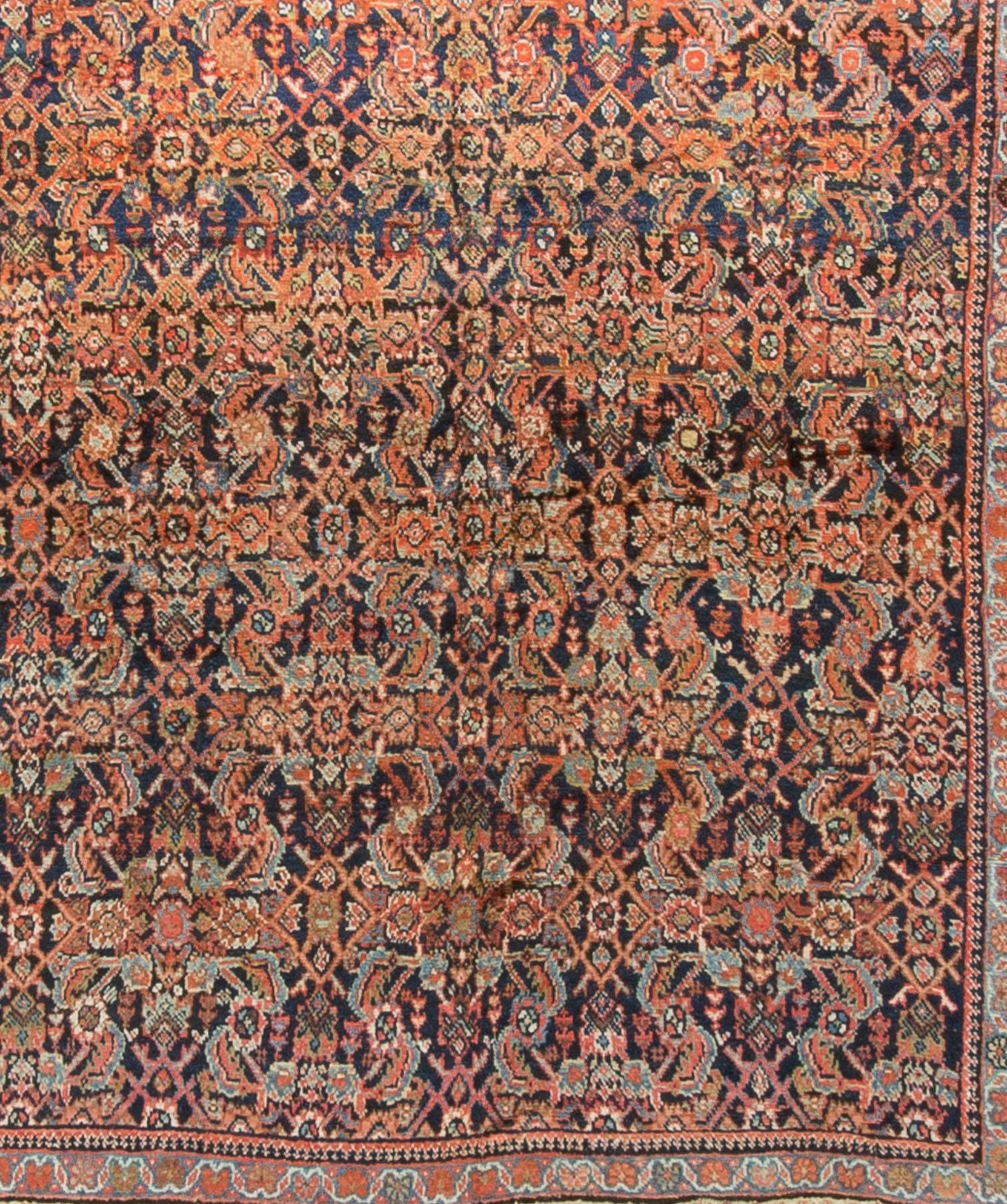Antiker persischer Fereghan-Teppich, um 1890 (Persisch) im Angebot