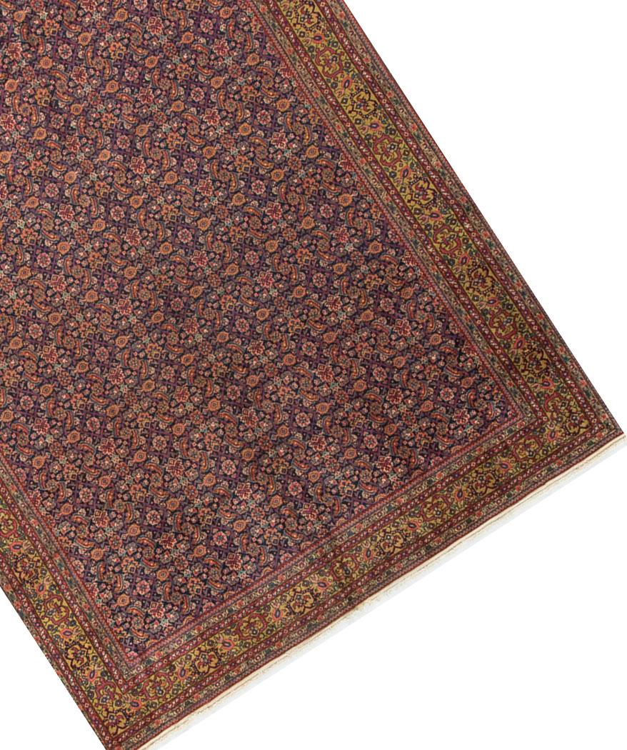Antique Persian Fereghan Rug Circa 1890 In Good Condition For Sale In Secaucus, NJ