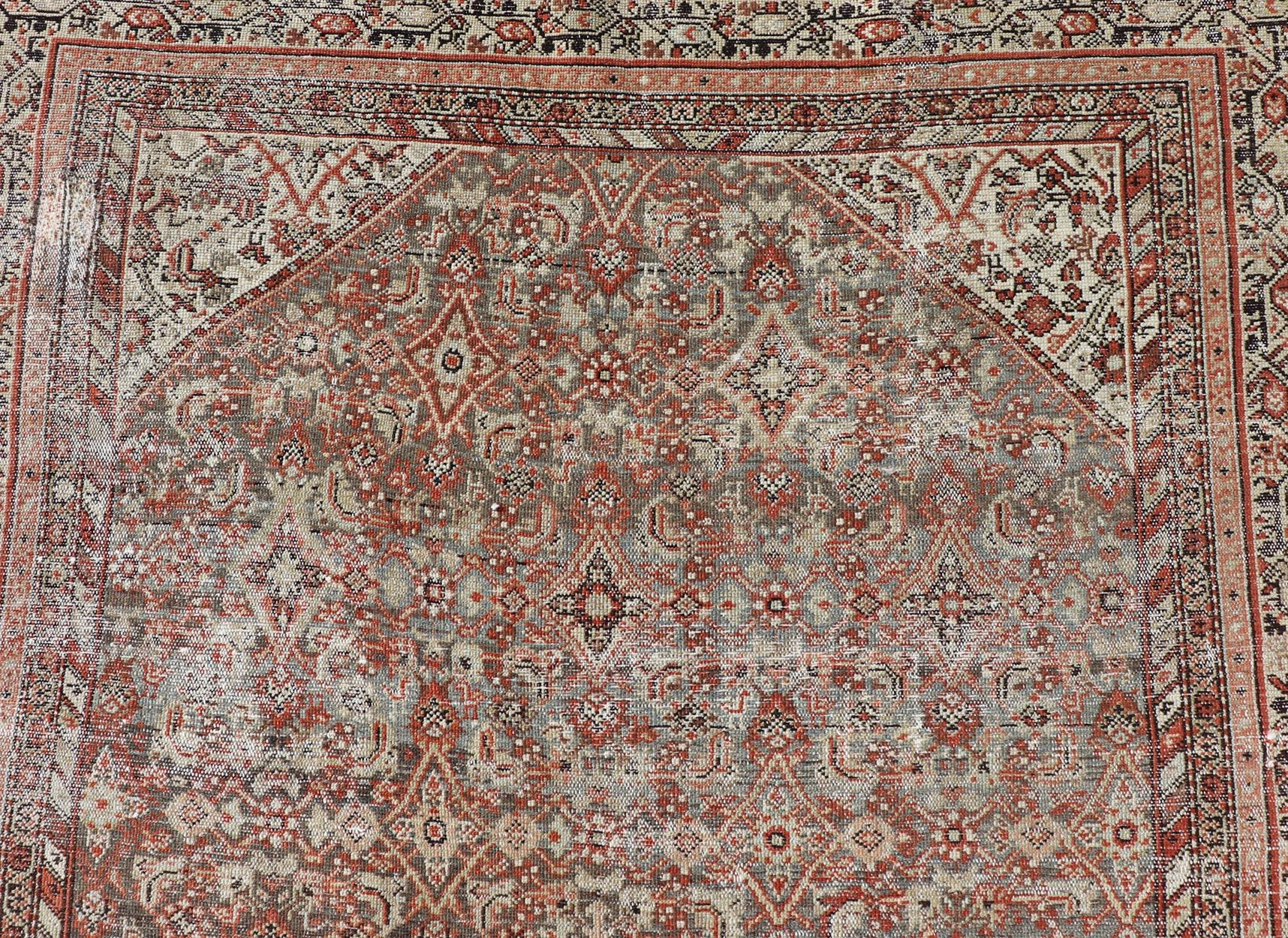 Antiker persischer feiner Farahan-Teppich mit Medaillon in Braun, Rot und Hellblau im Angebot 5