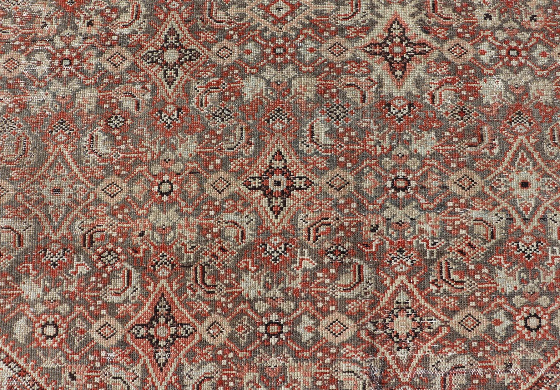 Antiker persischer feiner Farahan-Teppich mit Medaillon in Braun, Rot und Hellblau (Sarouk Farahan) im Angebot