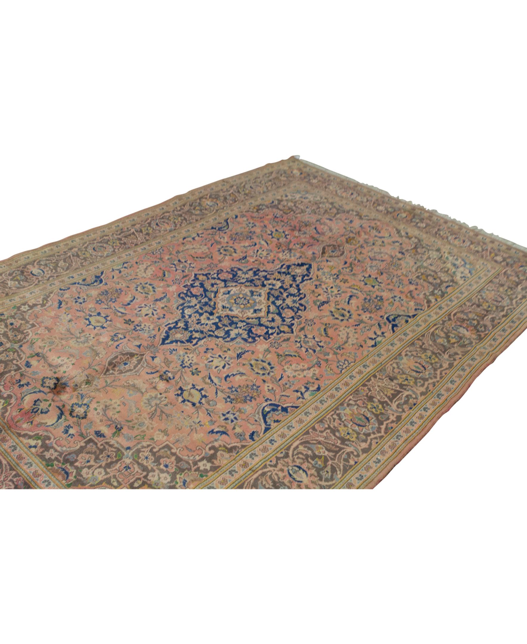  Antique Persian fine Traditional Handwoven Luxury Wool Rug.Size: 6'-7
