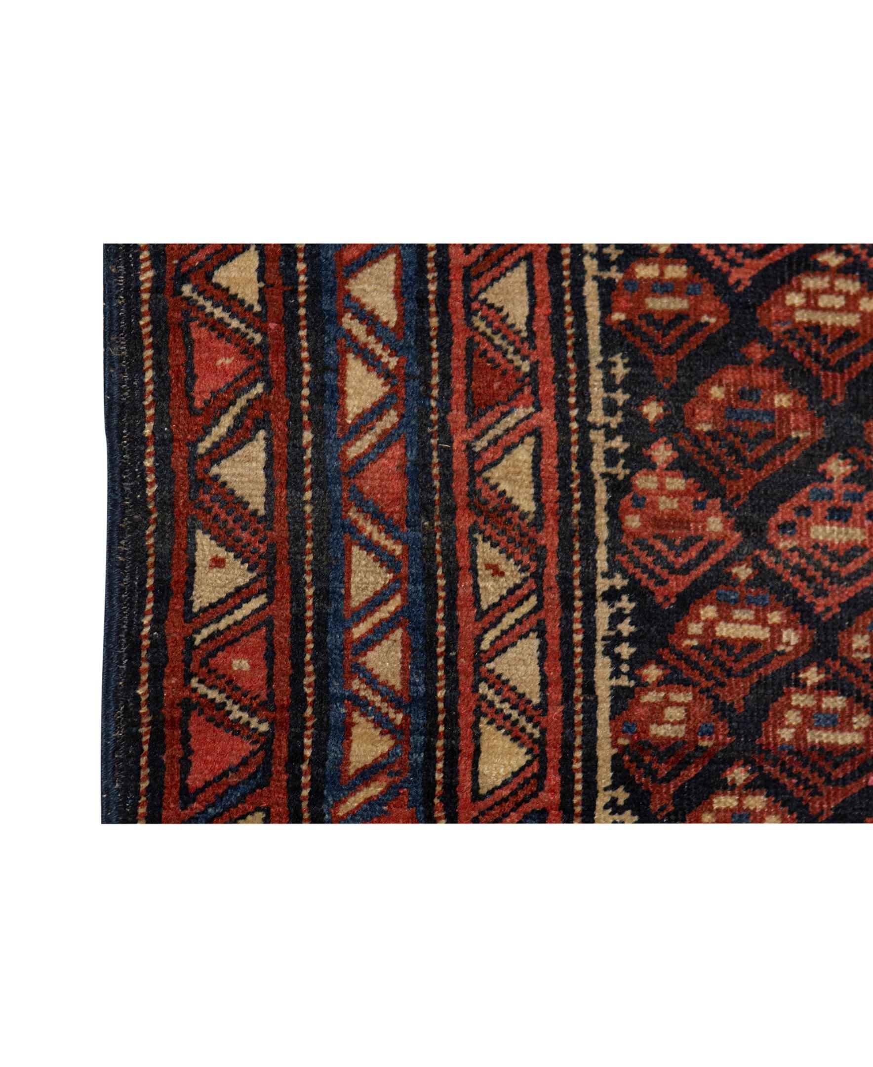   Antique Persian Fine Traditional Handwoven Luxury Wool Multi Runner. Szize: 3'-4