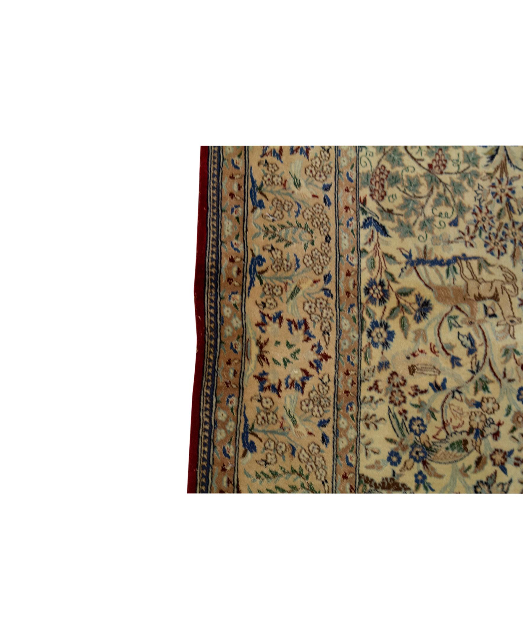 Other Antique Persian Fine Traditional Handwoven Luxury Wool Ivory / Beige Rug For Sale