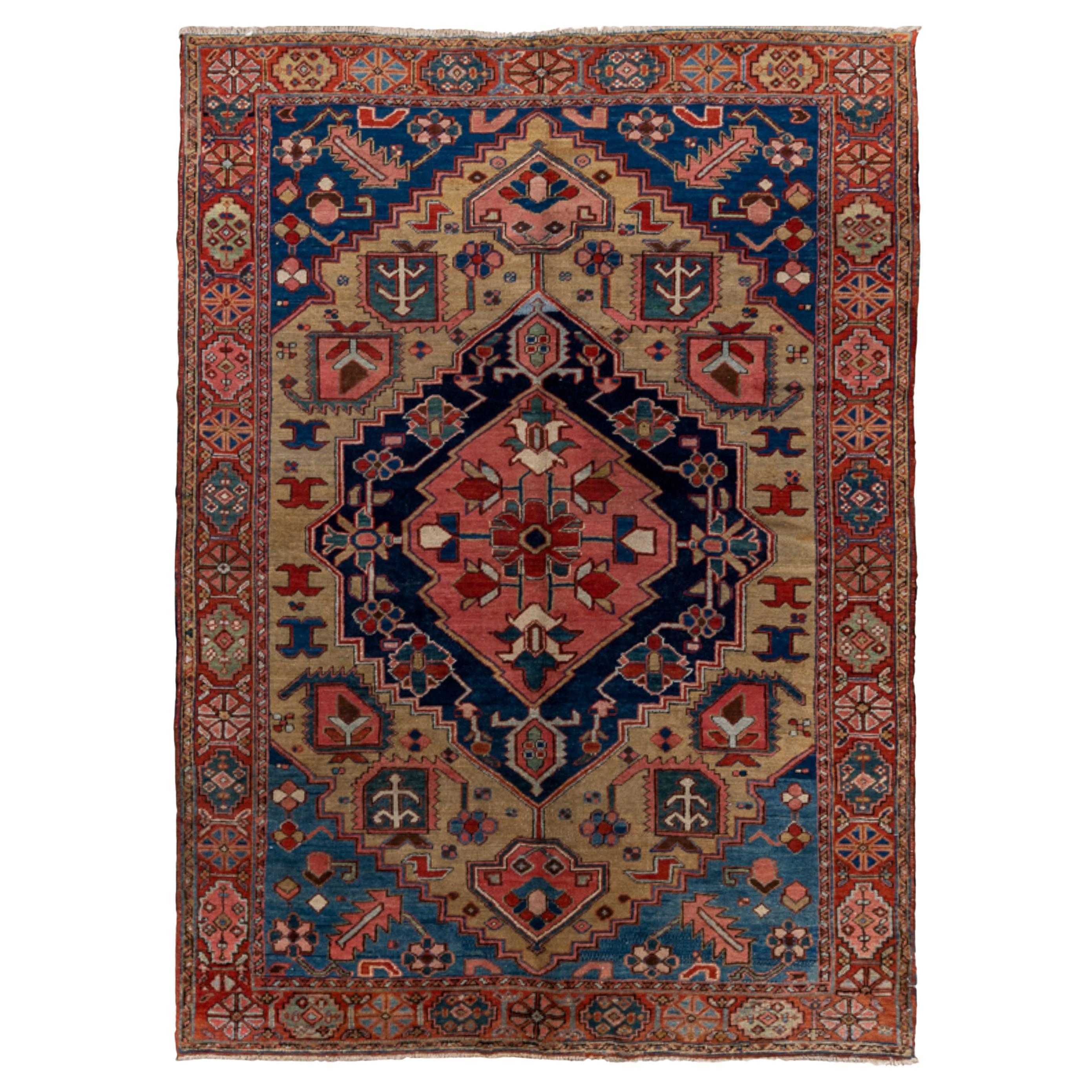 Antiker persischer handgewebter Heriz-Teppich aus luxuriöser Wolle 6'-3" X 8'-3" Größe im Angebot