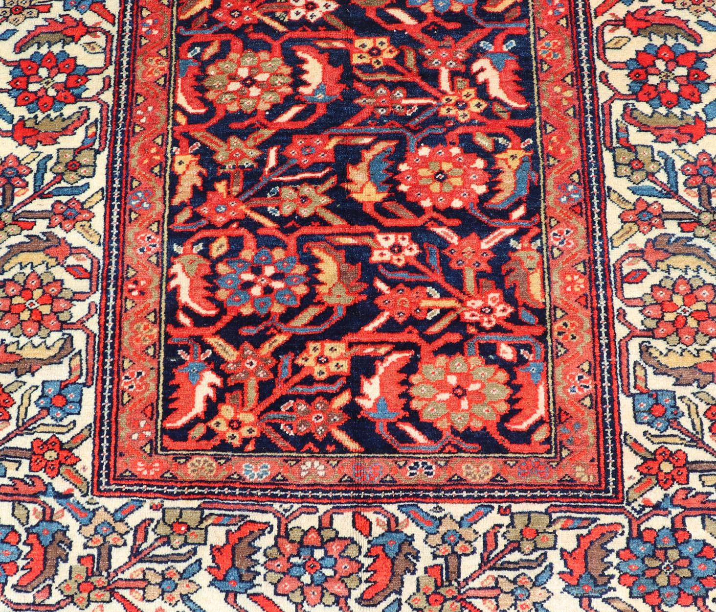 Antiker persischer feiner Malayer-Teppich mit floralem All-Over-Design 4'0 x 6'0 (Persisch) im Angebot