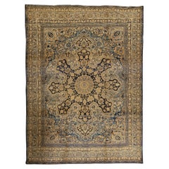 Tapis persan ancien de luxe en laine traditionnelle tissée à la main bleu marine et ivoire