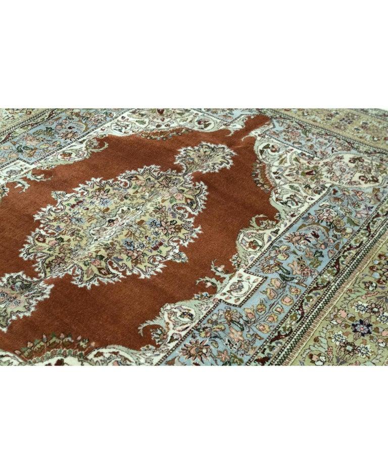 Antique Persian fine traditional handwoven luxury wool rust / beige rug. Size: 8'-7