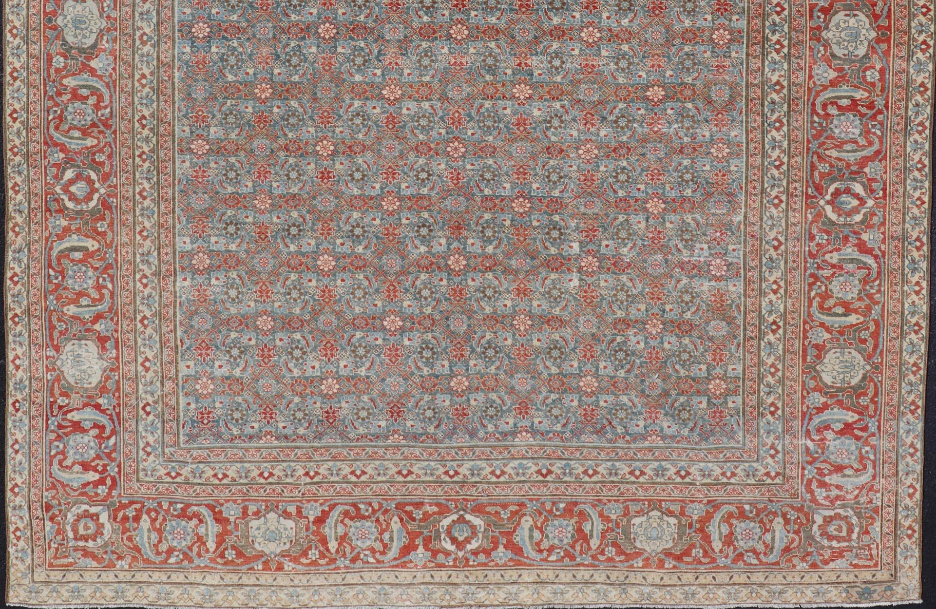 Tabriz Tapis persan ancien Senneh à tissage fin avec motif Herati sur fond bleu en vente
