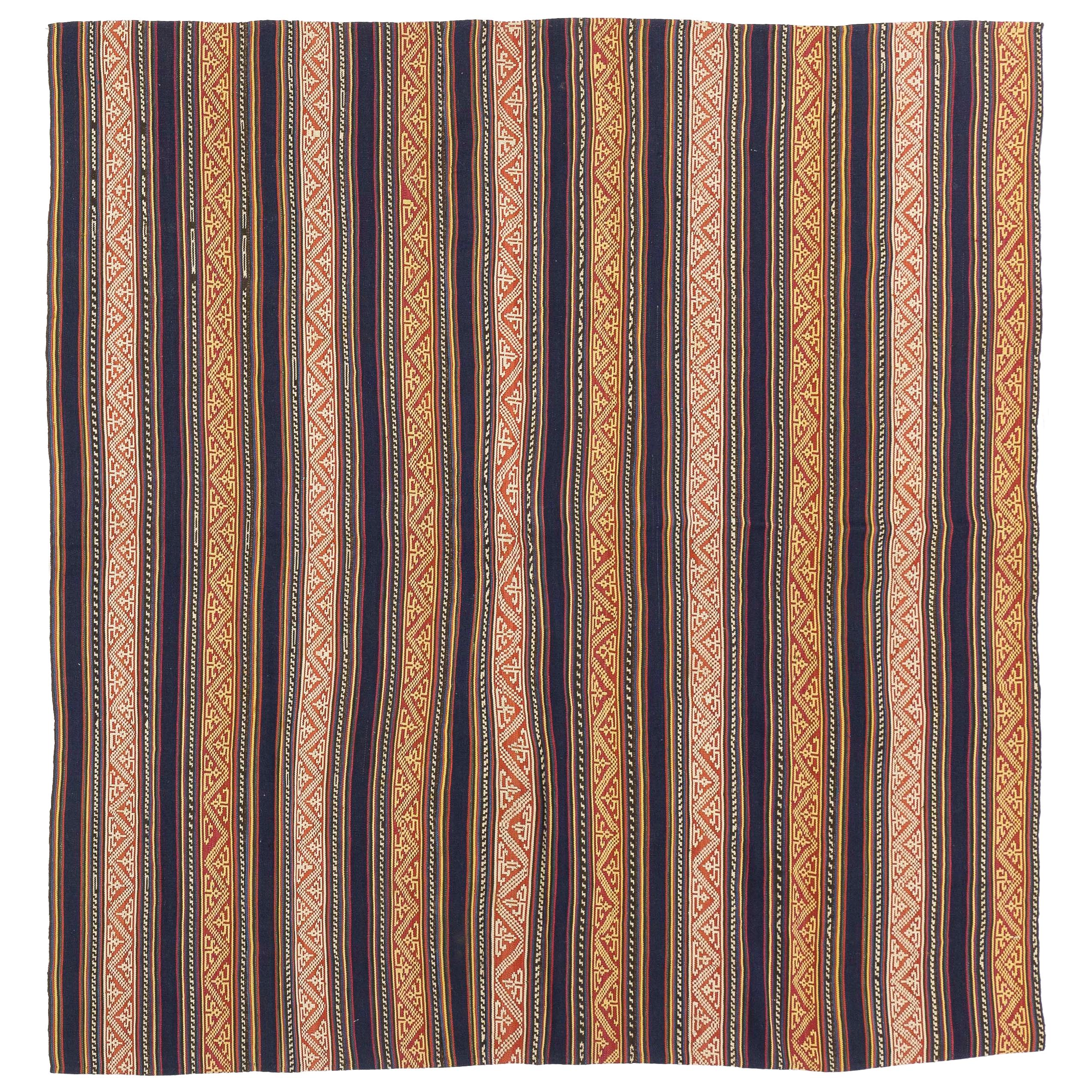 Antiker persischer Flachgeweber Jajim-Teppich mit Stammesdetails und farbigen Streifen aus Persien