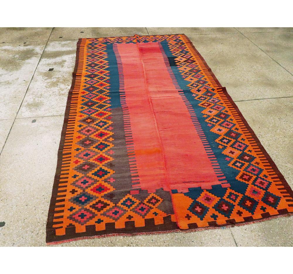 Antique Persian Flat-Weave Kilim Rug In Excellent Condition For Sale In New York, NY