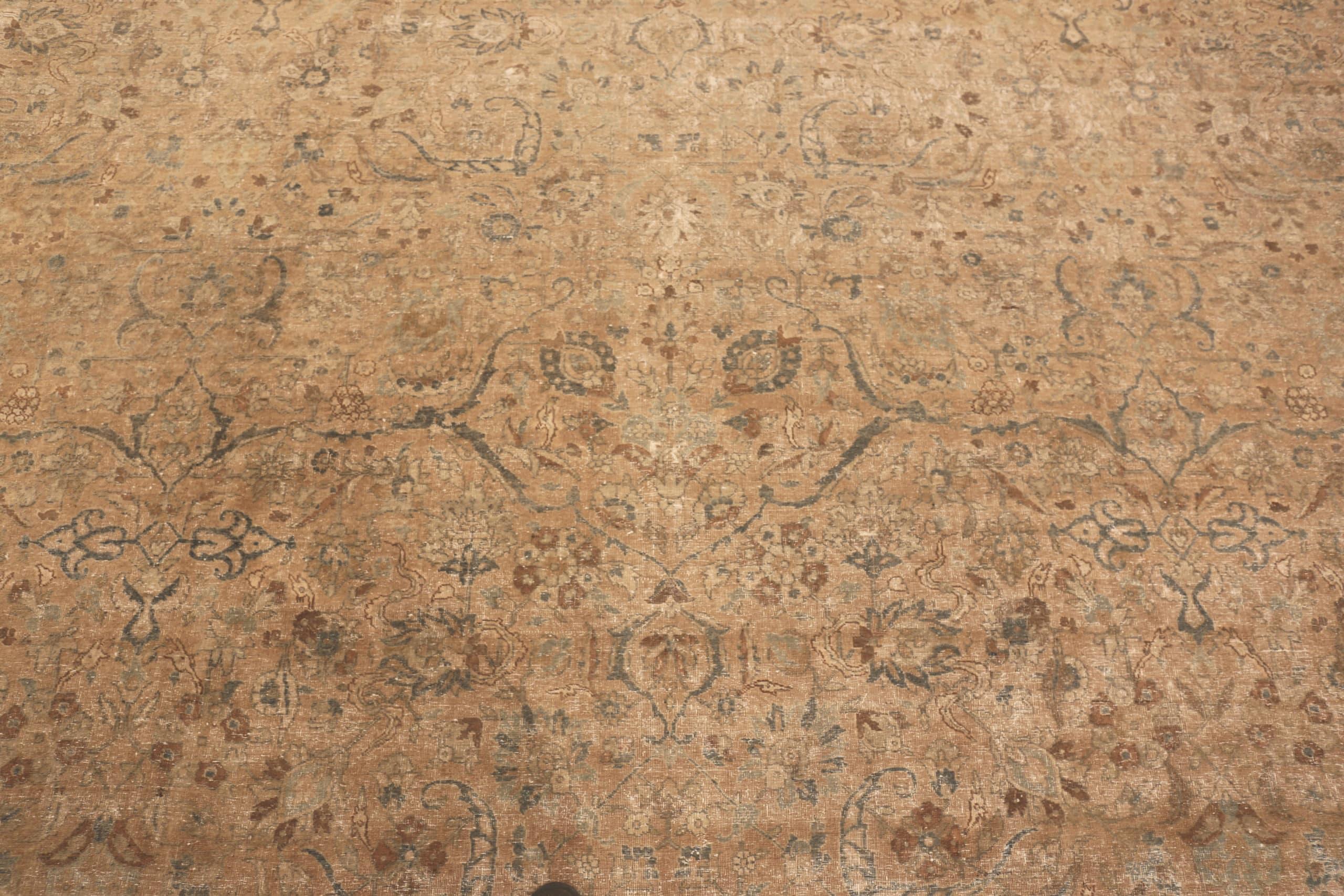 Antique Persian Floral Tabriz Rug. 12 ft 10 in x 21 ft 3 in In Good Condition For Sale In New York, NY
