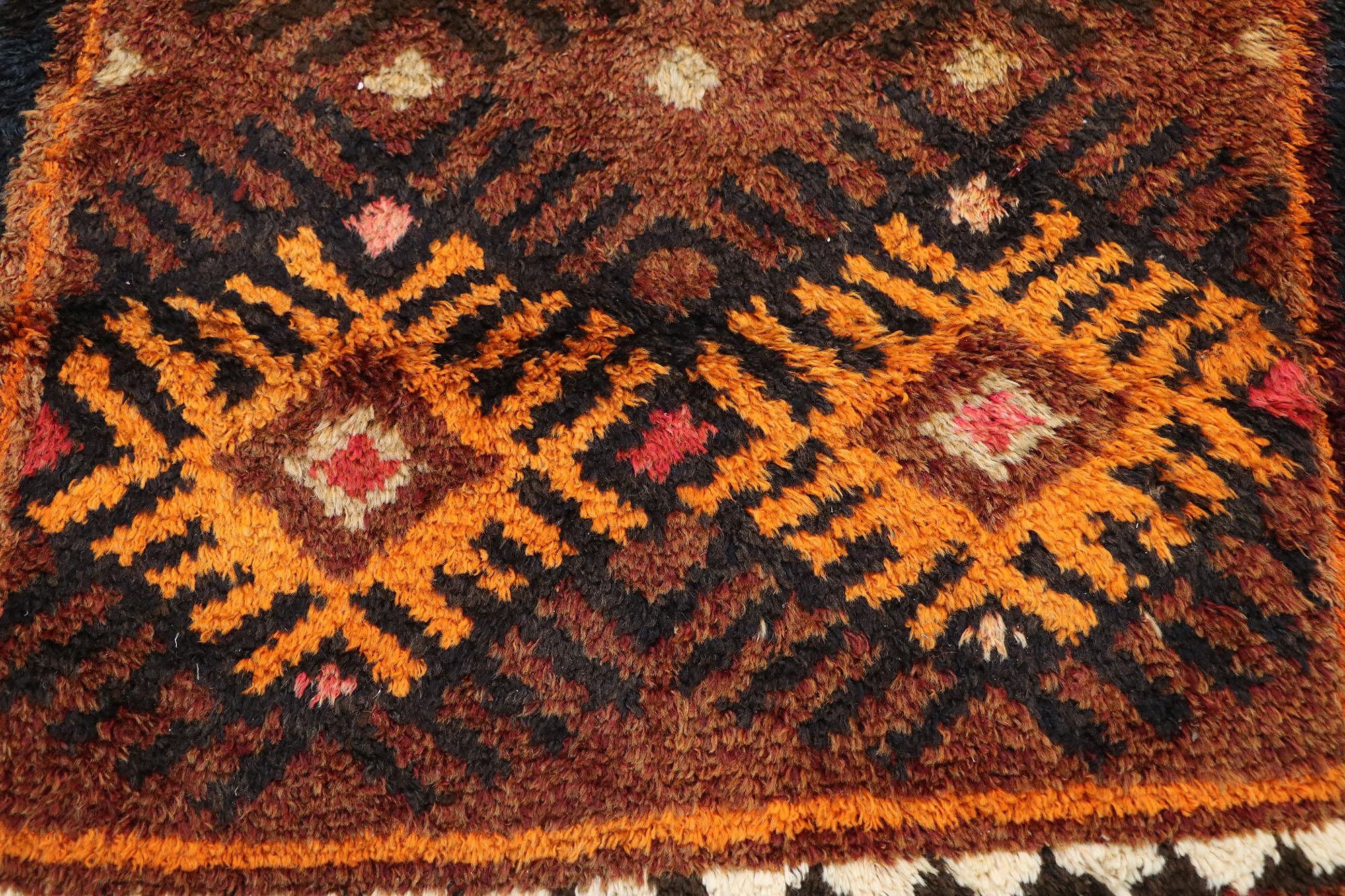 Antique Persian Gabbeh Runner with Mid-Century Modern Tribal Style In Good Condition For Sale In Dallas, TX