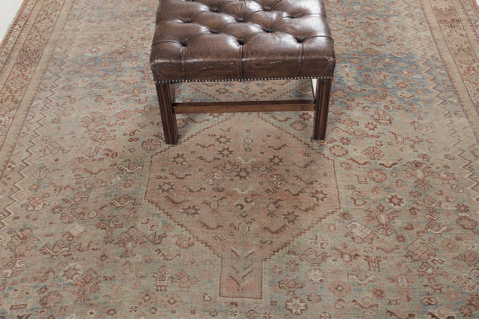 Antico Ghashgaie persiano di Mehraban Rugs in vendita 3