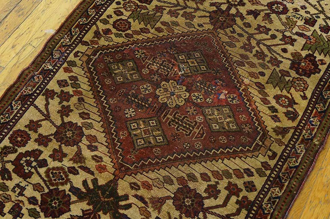 Early 20th Century Antique Persian Ghashgaie Rug For Sale