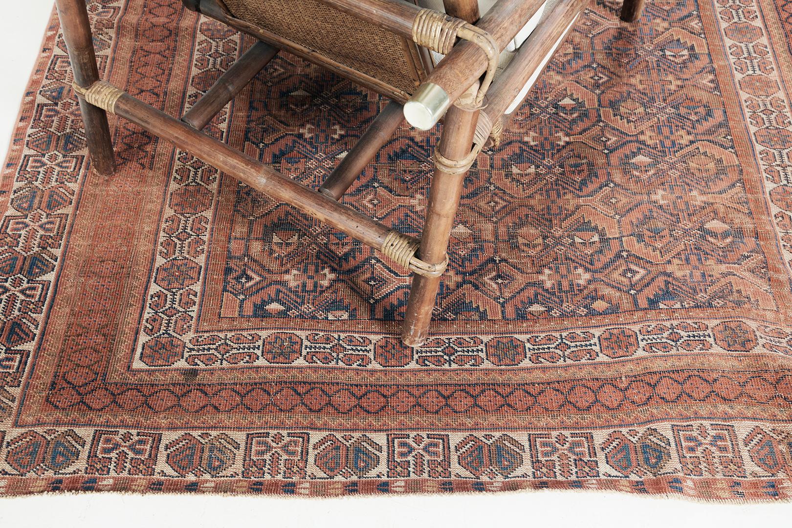 Antique Persian Ghashghaei Runner 29966 In Good Condition For Sale In WEST HOLLYWOOD, CA