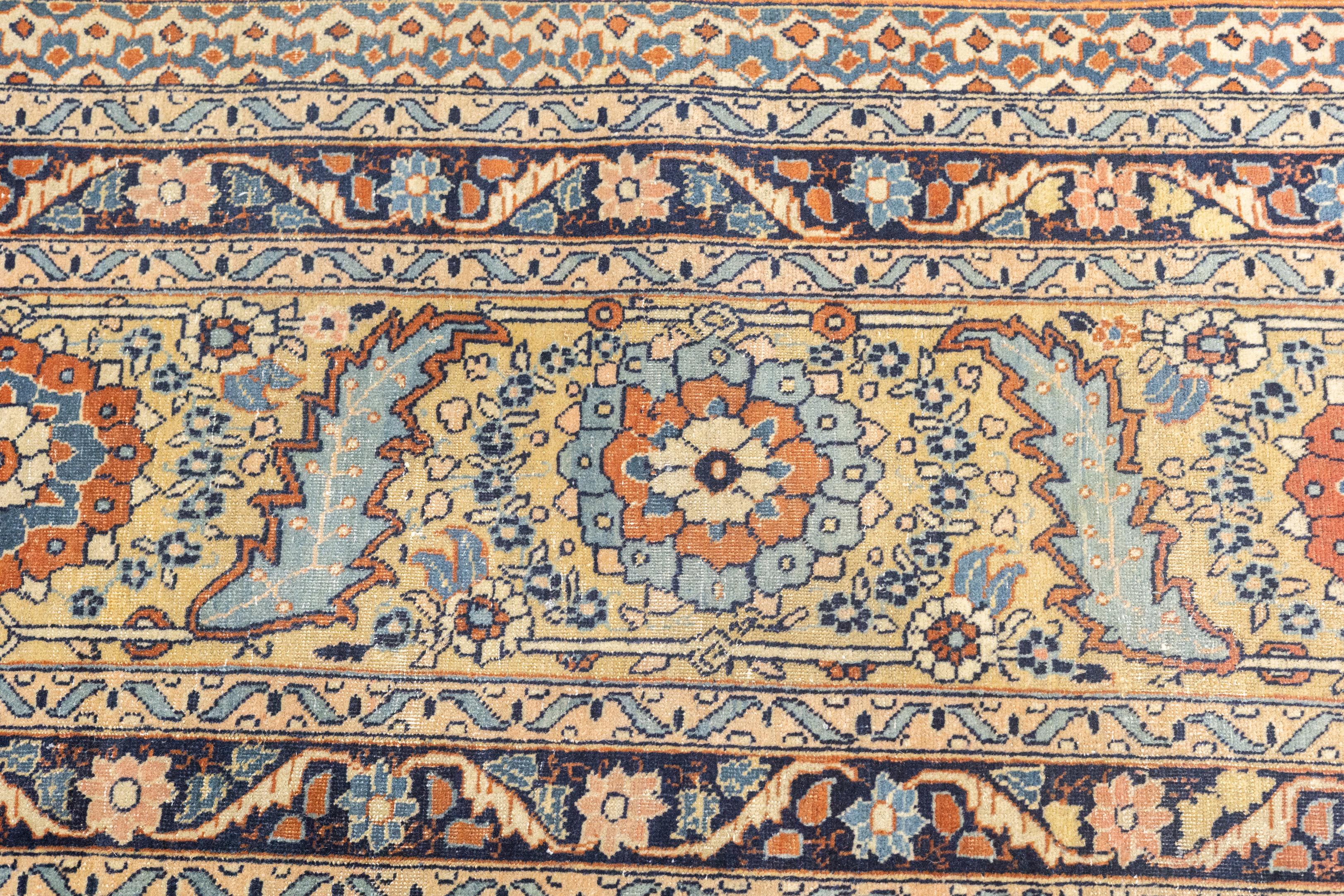 Antiker persischer Haji Jalili Täbris-Teppich 7'10'' x 12'2'' (19. Jahrhundert) im Angebot