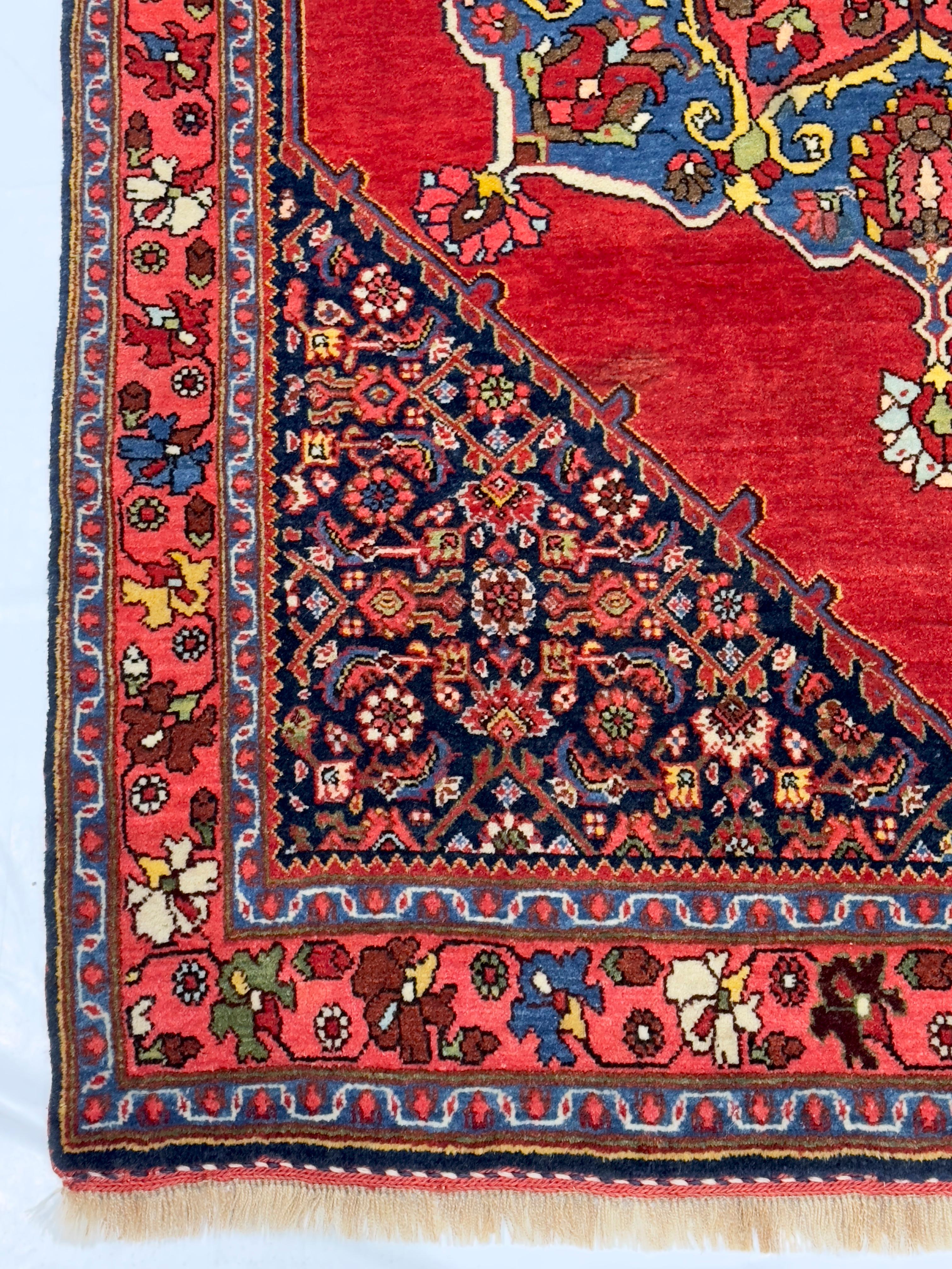 Antiker persischer Halva-Bidjar-Teppich 3'7