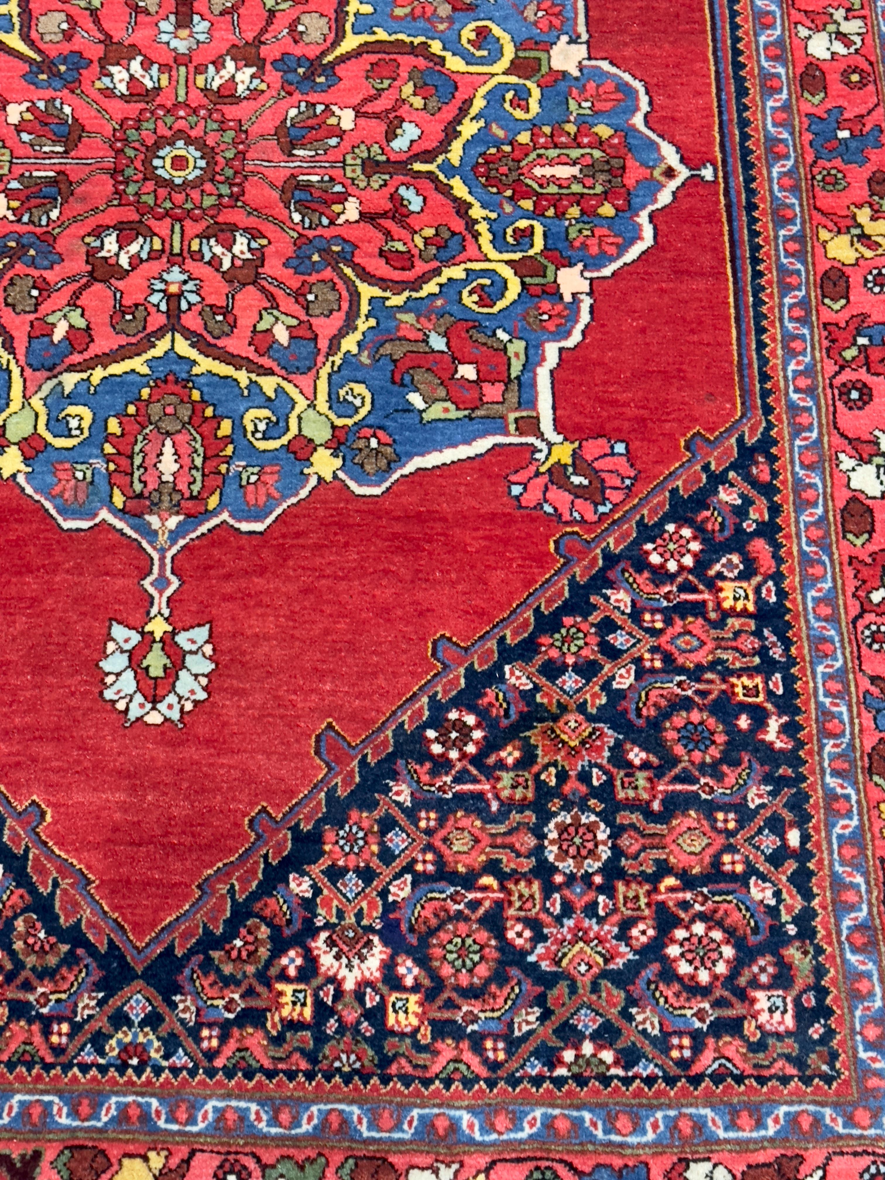Antiker persischer Halva-Bidjar-Teppich 3'7
