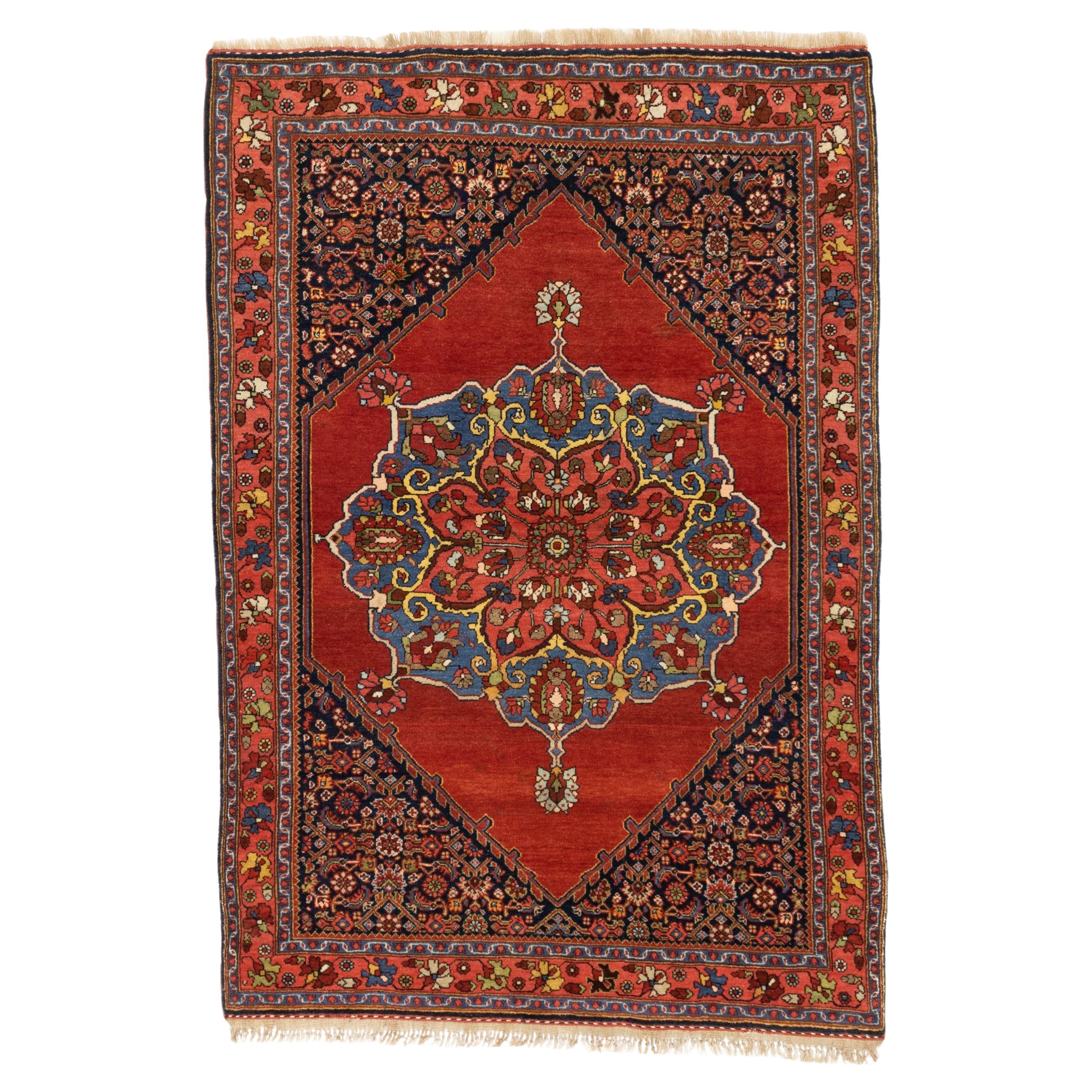Antiker persischer Halva-Bidjar-Teppich 3'7" x 5'5"