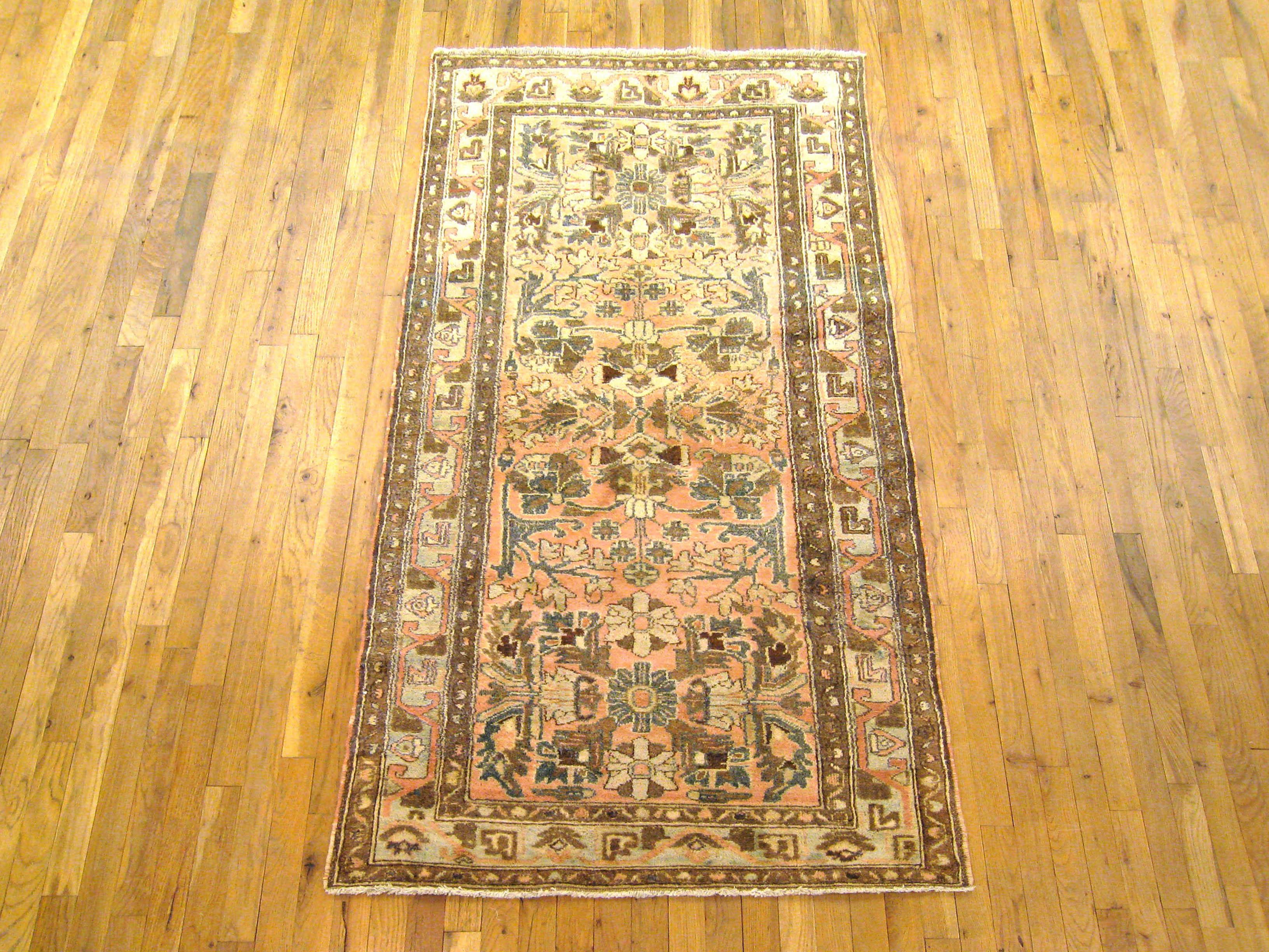 An airy antique Persian Hamadan decorative rug, size 6'4