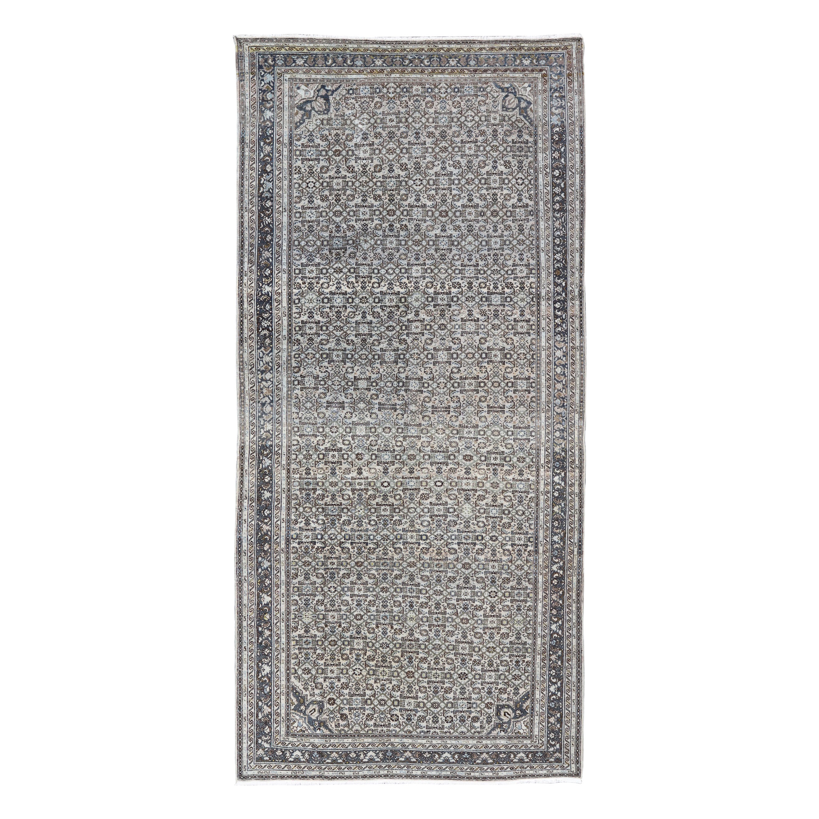 Tappeto antico persiano Hamadan Gallery con motivo a trifoglio in tonalità fredde8
0 x 16
10 in vendita