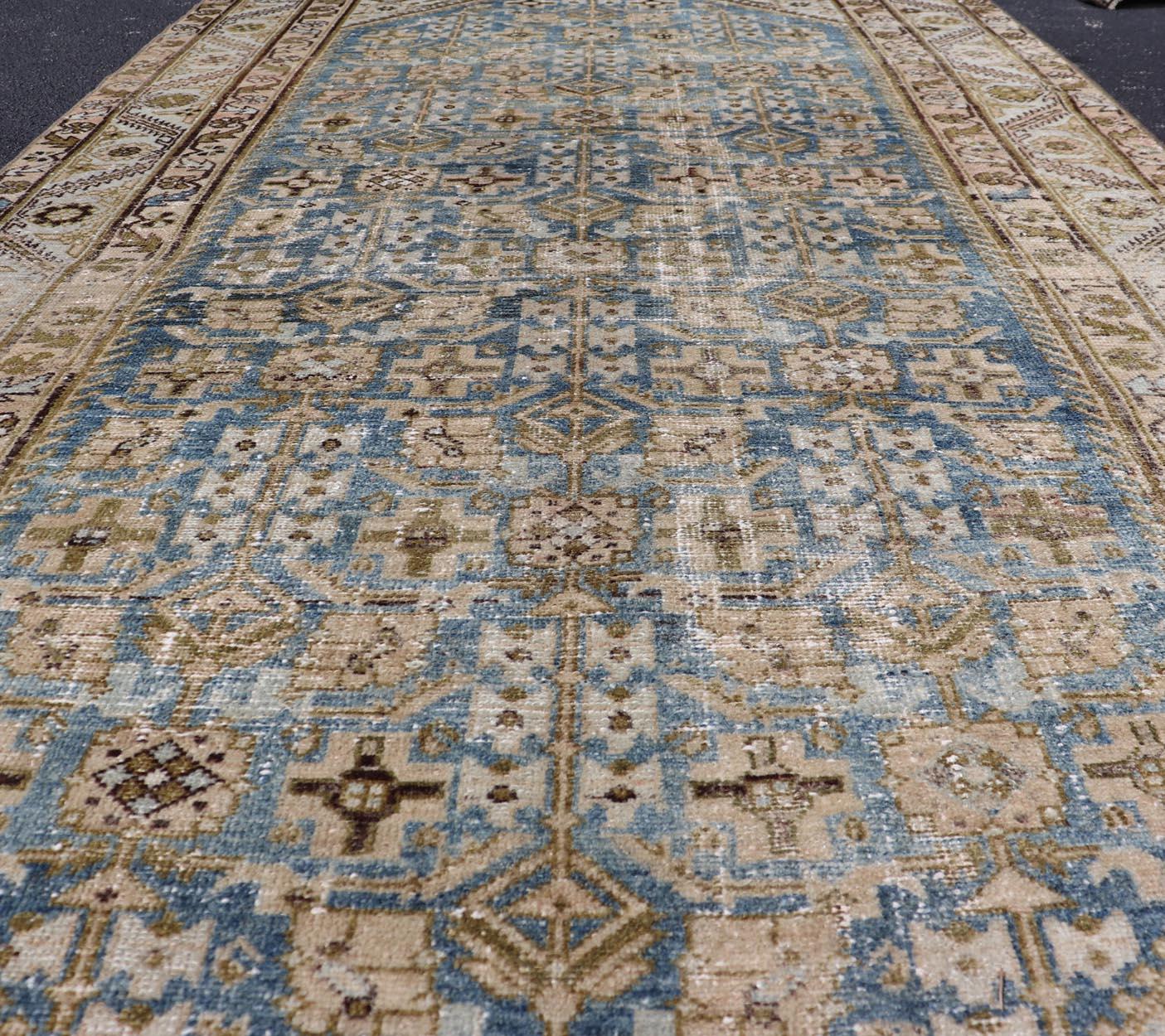 Antiker persischer Hamadan Gallery Teppich mit blauem und Allover-Design 4'11 x 11'5 im Zustand „Gut“ im Angebot in Atlanta, GA