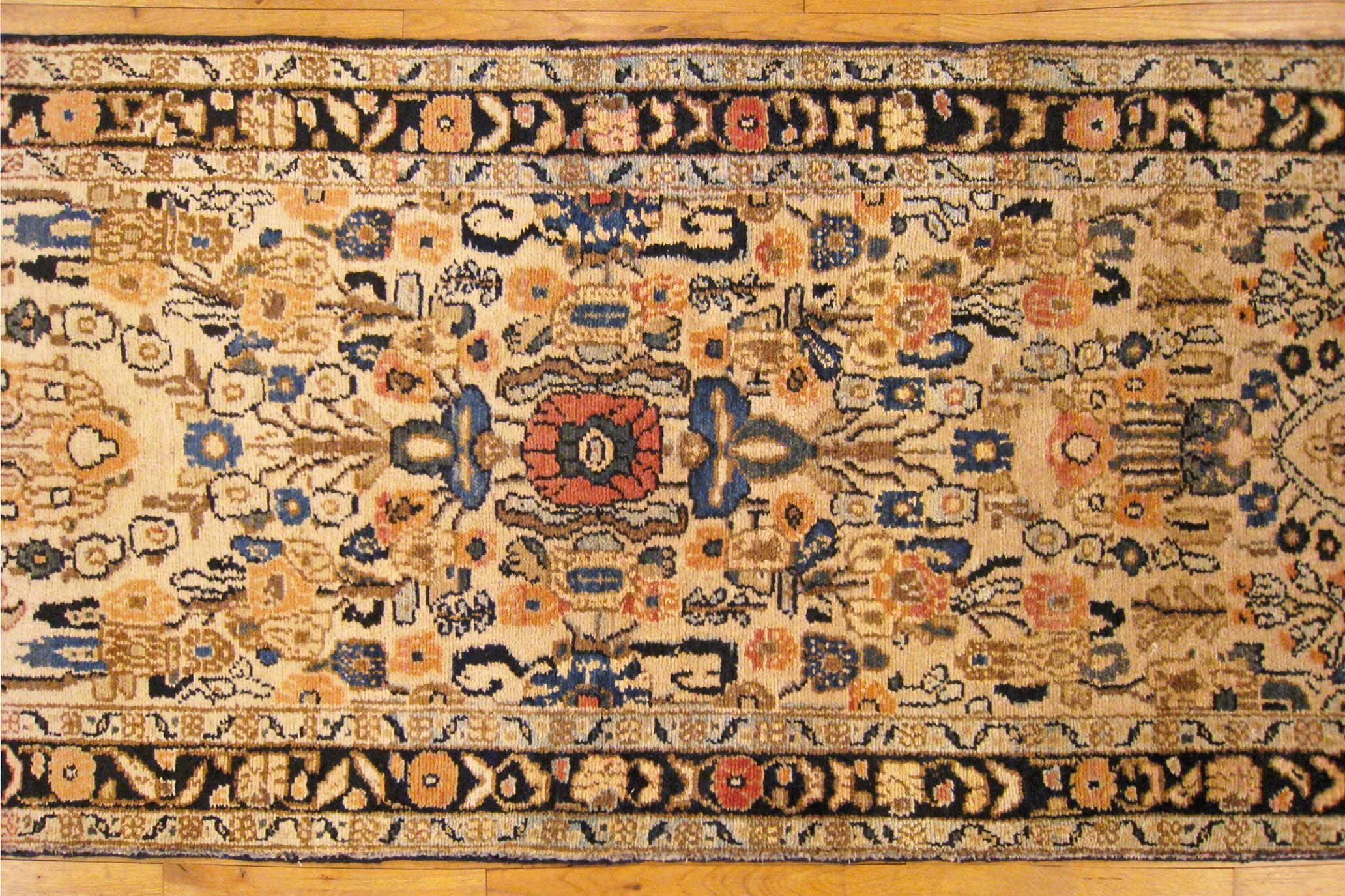 Antique Persian Hamadan Oriental Rug, in Runner size, with Soft Colors & Foliate In Excellent Condition For Sale In New York, NY