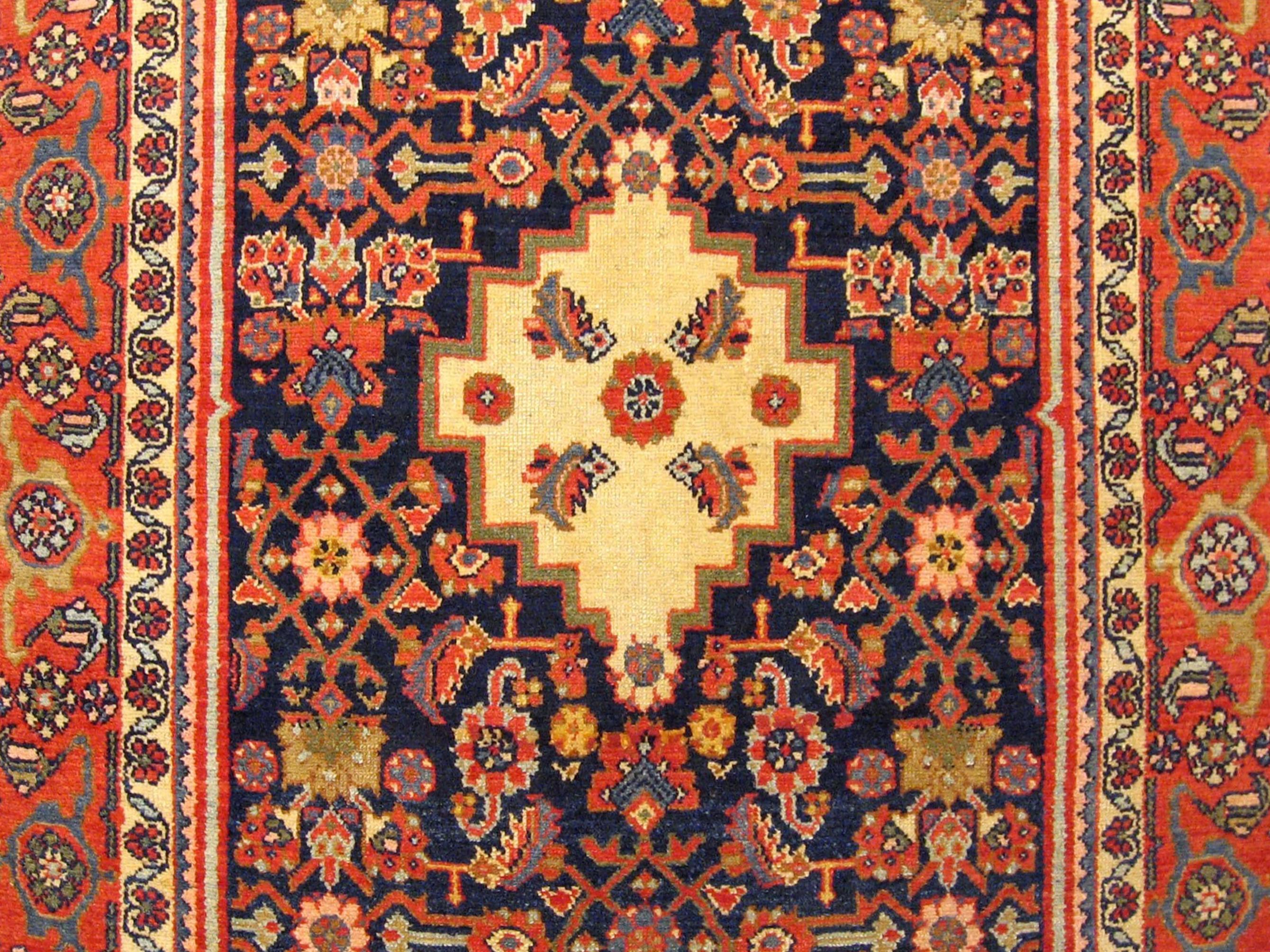 Antique Persian Hamadan Oriental Rug, in Small Size, w/ Herati Design In Good Condition For Sale In New York, NY