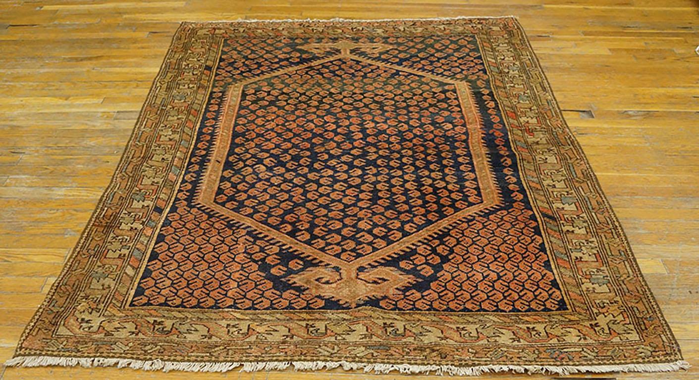 Antique Persian Hamadan rug. Size: 4'8