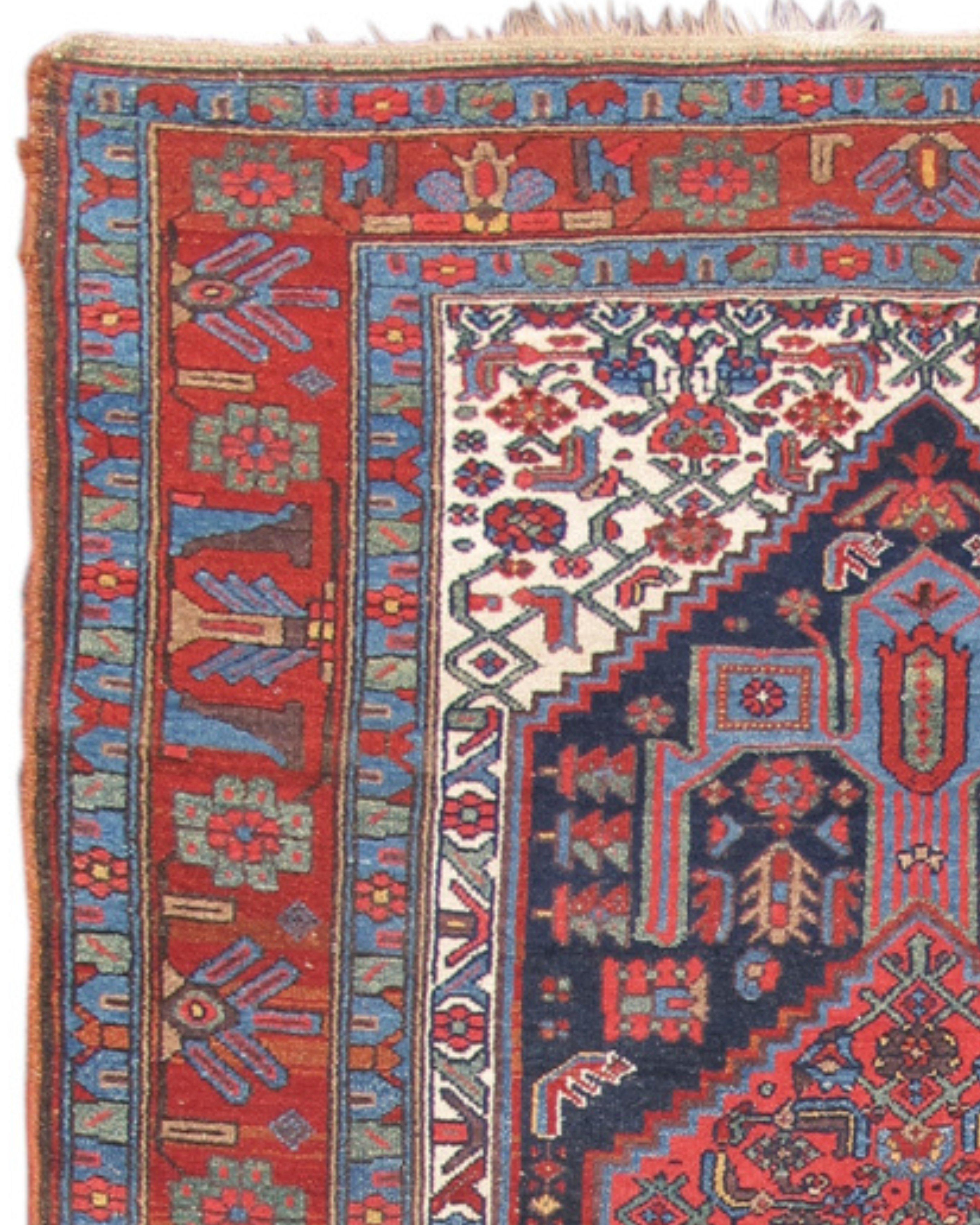 Antiker persischer Hamadan-Teppich, um 1900 (Persisch) im Angebot