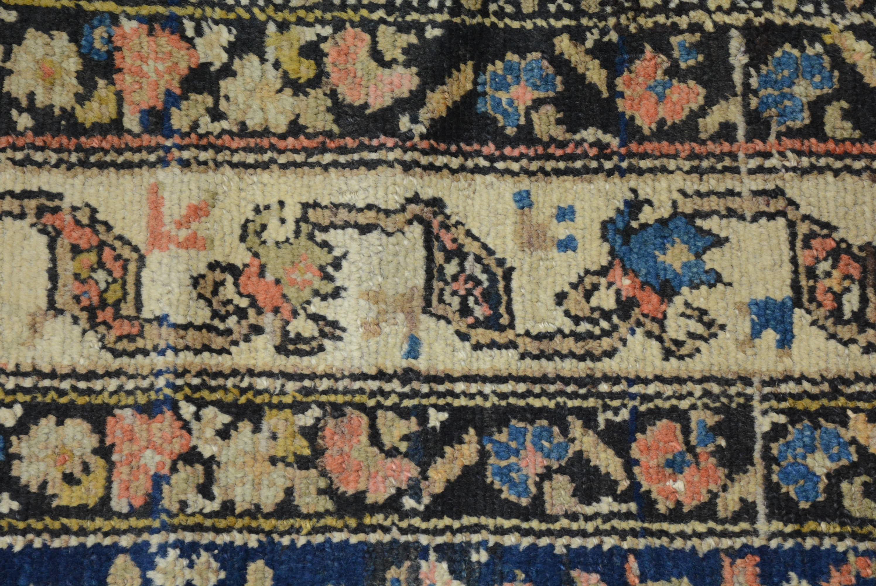 Antiker persischer Hamadan-Teppich (20. Jahrhundert) im Angebot