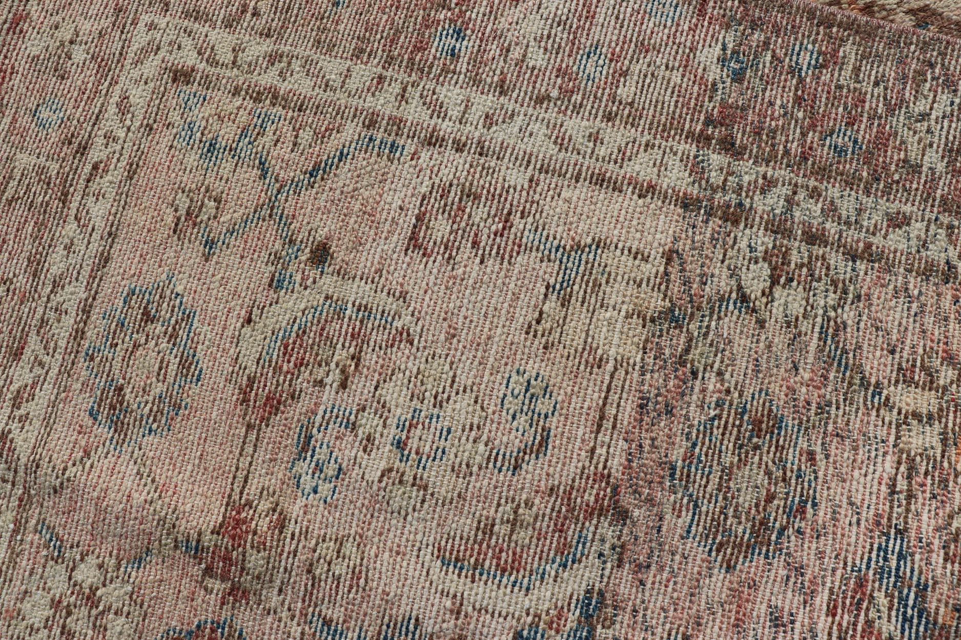 Ancien tapis persan Hamadan en laine à motifs sub-géométriques sur toute sa surface en vente 3