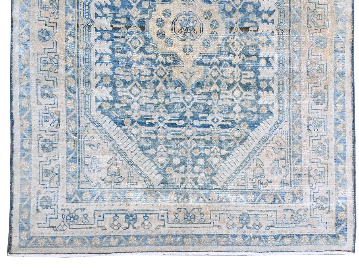 Perse Tapis persan antique Hamadan Light Blue Ivory Tan Brown en vente