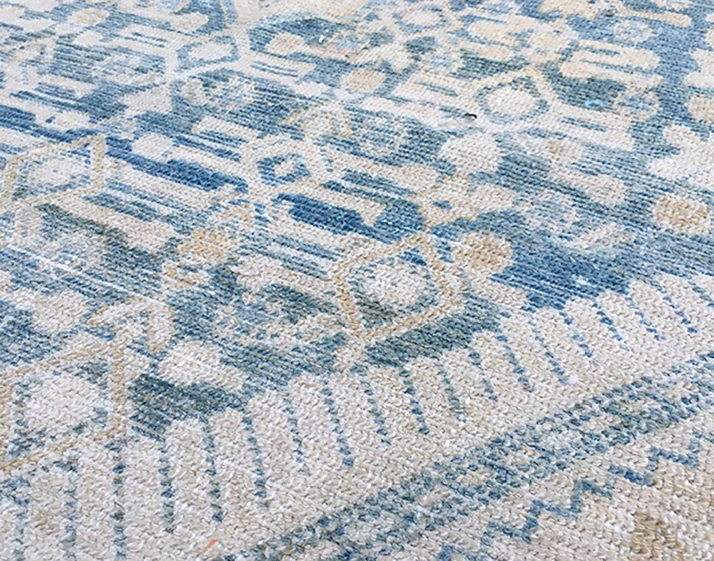 Antiker persischer Hamadan Teppich Hellblau Elfenbein Tan Braun (Wolle) im Angebot