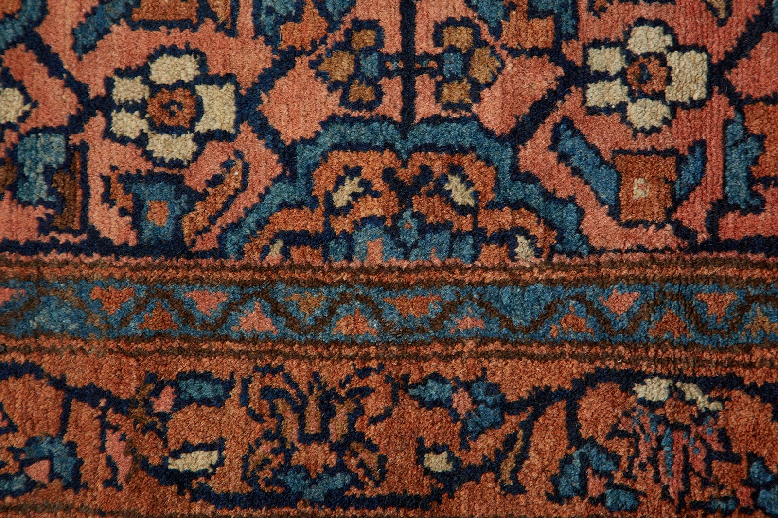 Antique Persian Hamadan Rug Modern Style For Sale 5
