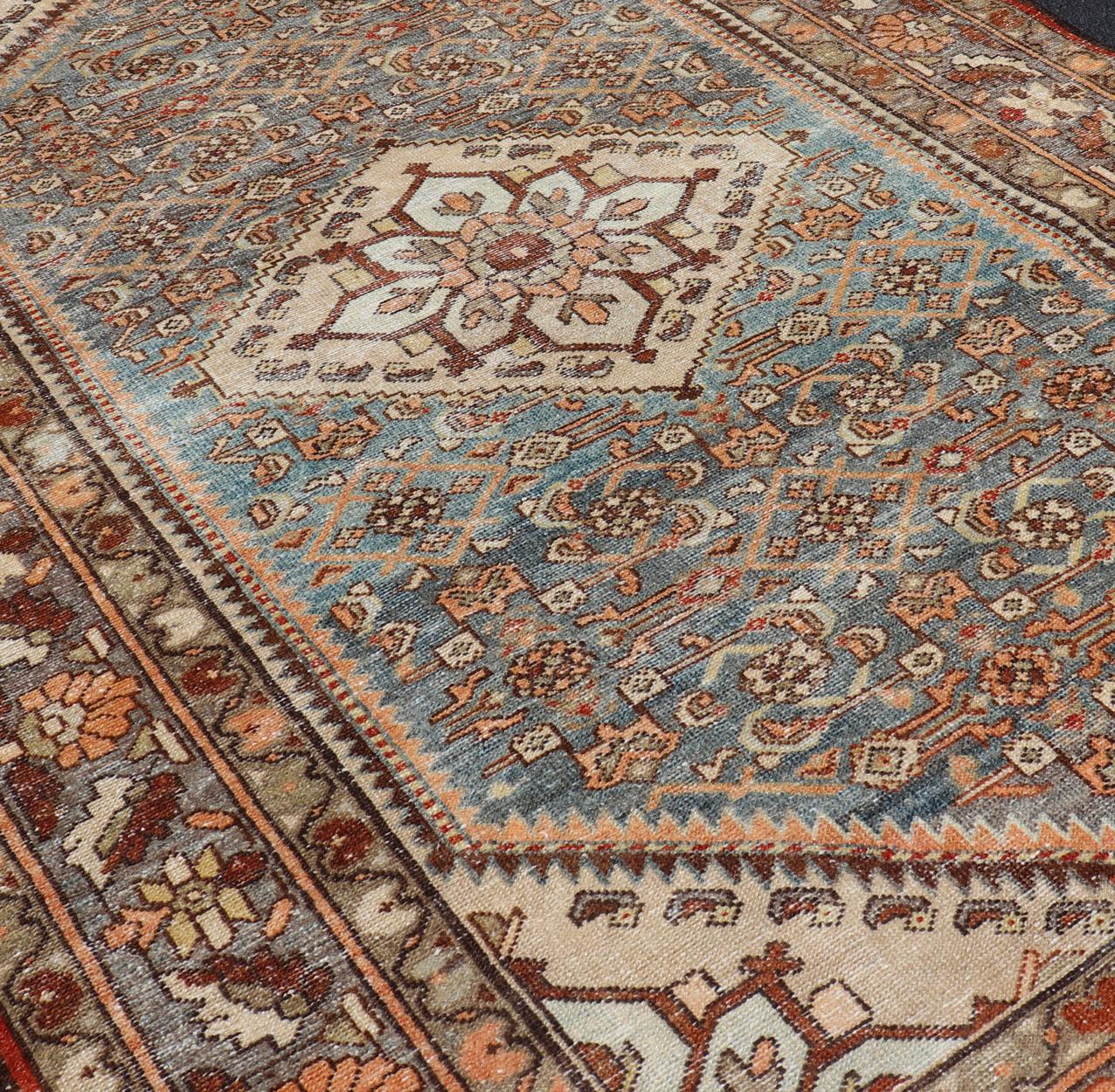 Antique Persian Hamadan Rug with Central Medallion & Sub-Geometric Floral Design For Sale 4
