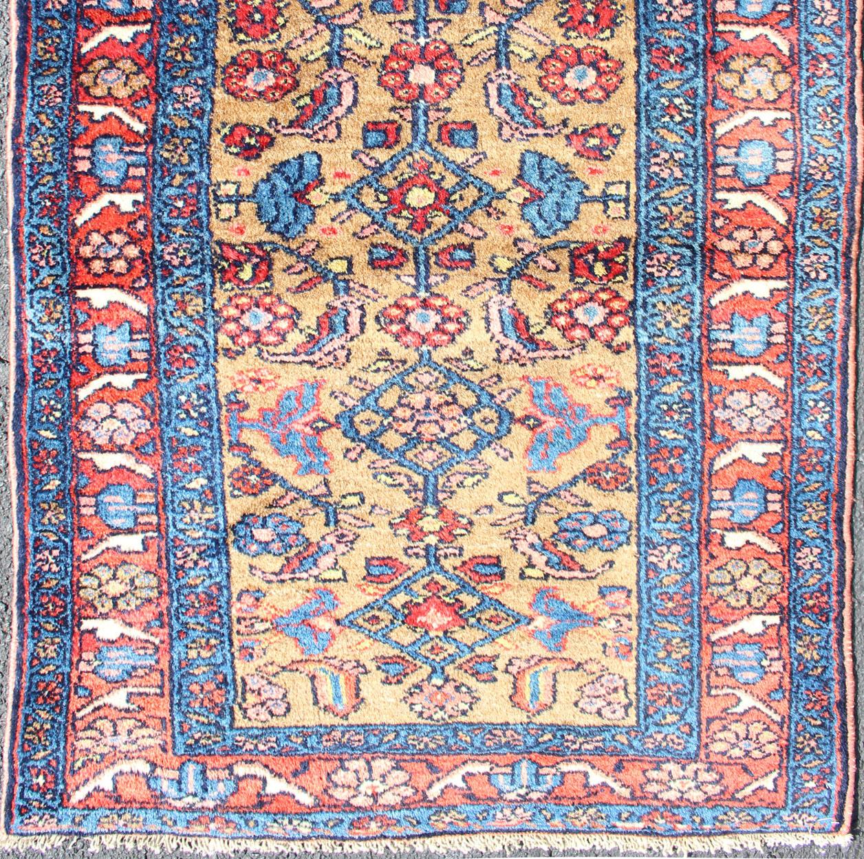 Malayer Tapis persan ancien Hamadan avec motif géométrique coloré sur toute sa surface en jaune en vente