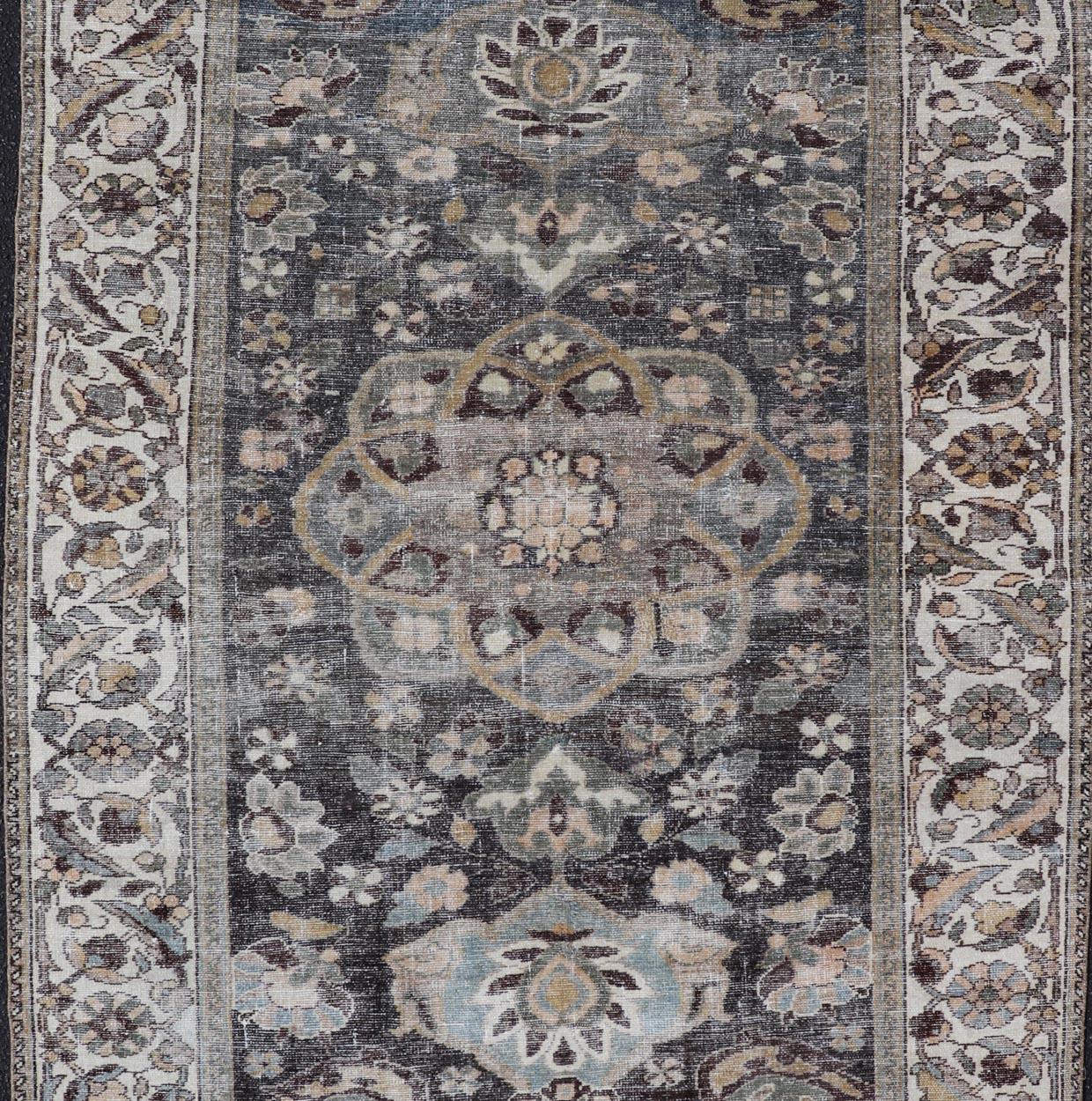 Malayer Tapis persan ancien Hamadan avec motif floral dans des tons terreux 5'1
