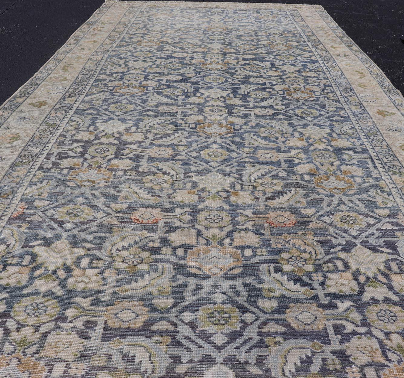 Tapis persan ancien Hamadan à motifs floraux en bleus et crèmes 5'1