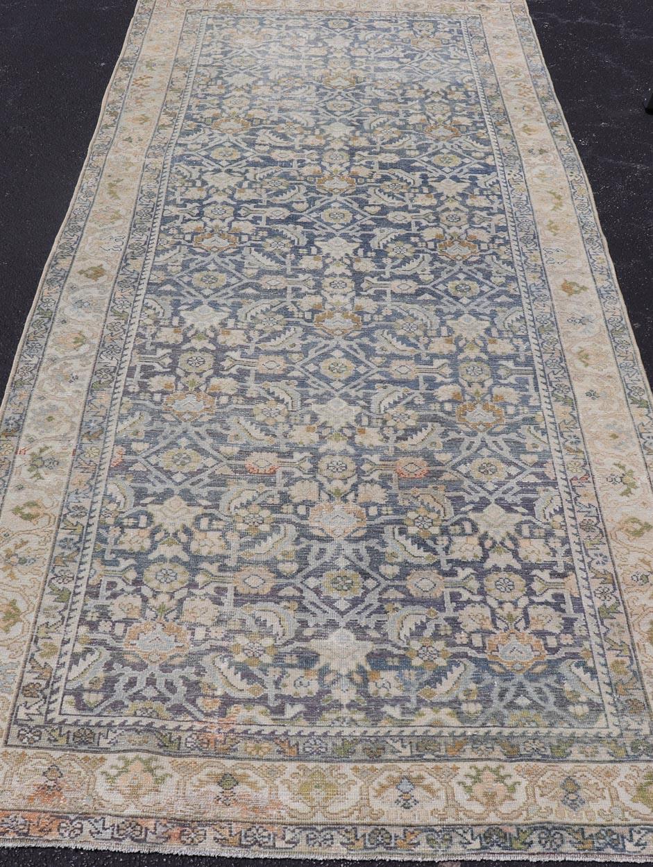 Tapis persan ancien Hamadan à motifs floraux en bleus et crèmes 5'1