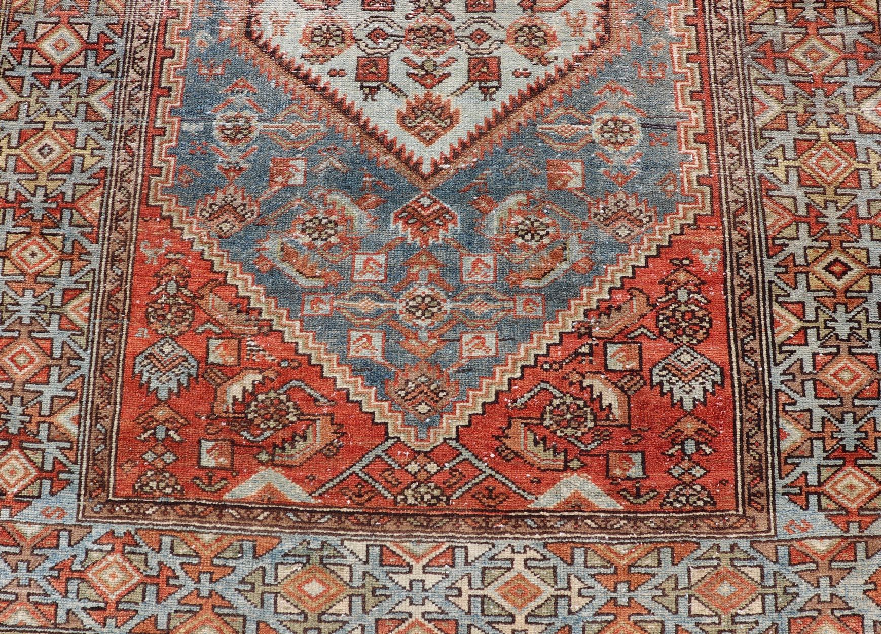 Malayer Tapis persan ancien Hamadan avec médaillon et riche bordure géométrique 3'10 x 6'1 en vente